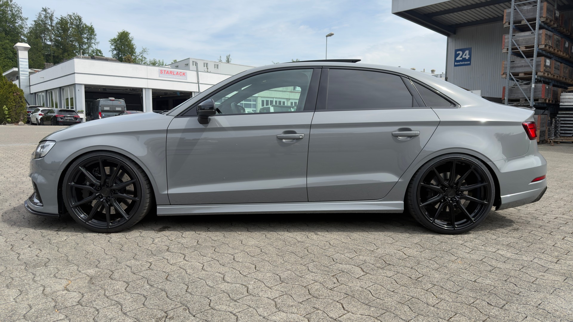 AUDI RS3 Limousine 2.5 TSI quattro S-tronic-showroom-element-1
