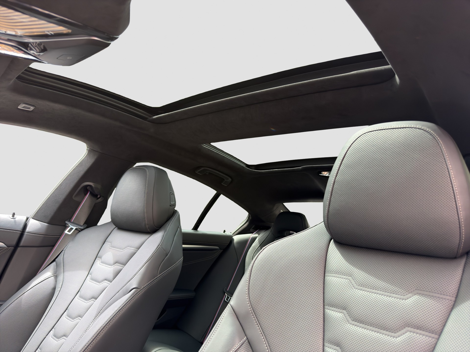 BMW M850i xDrive Steptronic-image-8