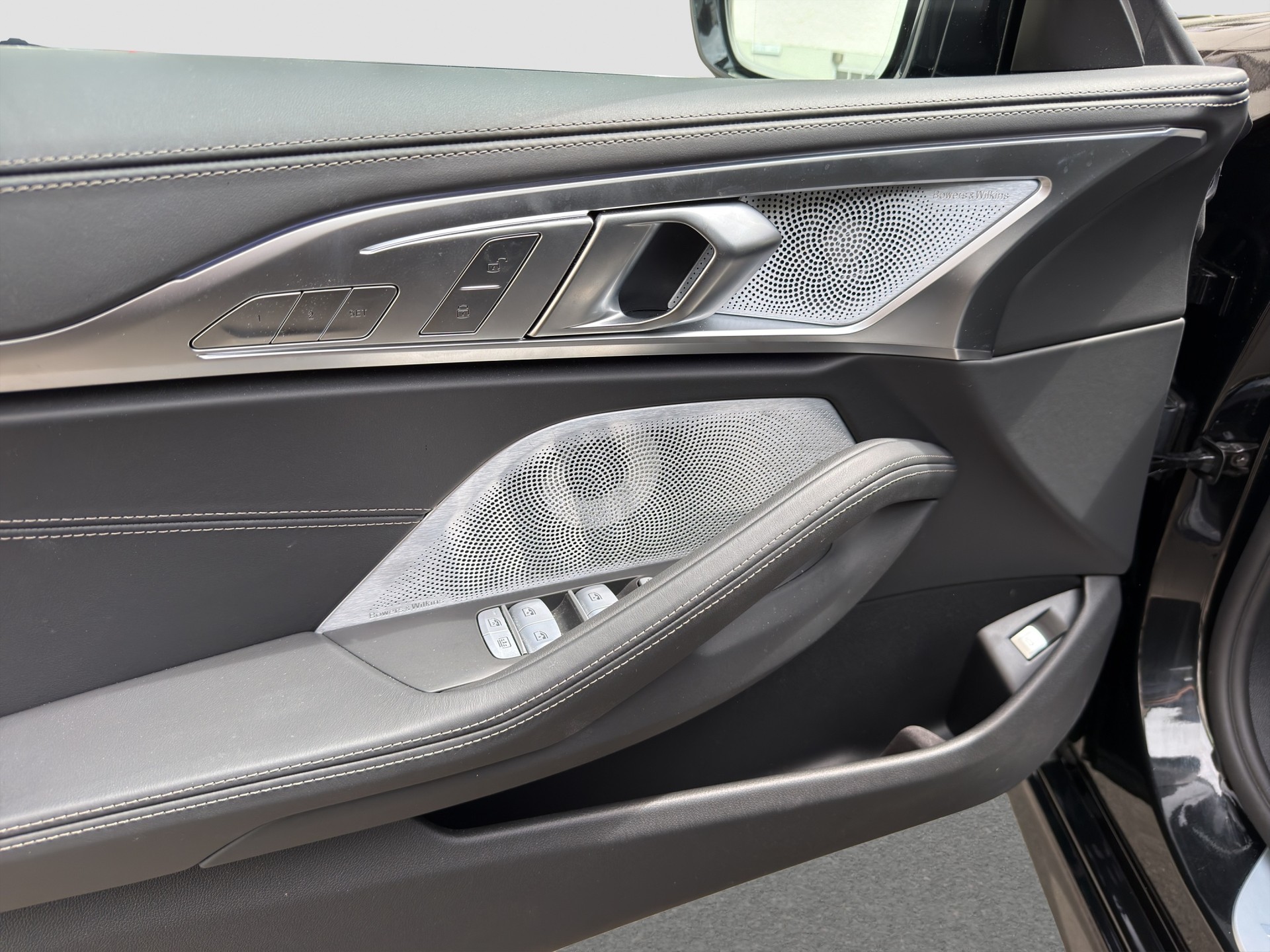 BMW M850i xDrive Steptronic-image-11