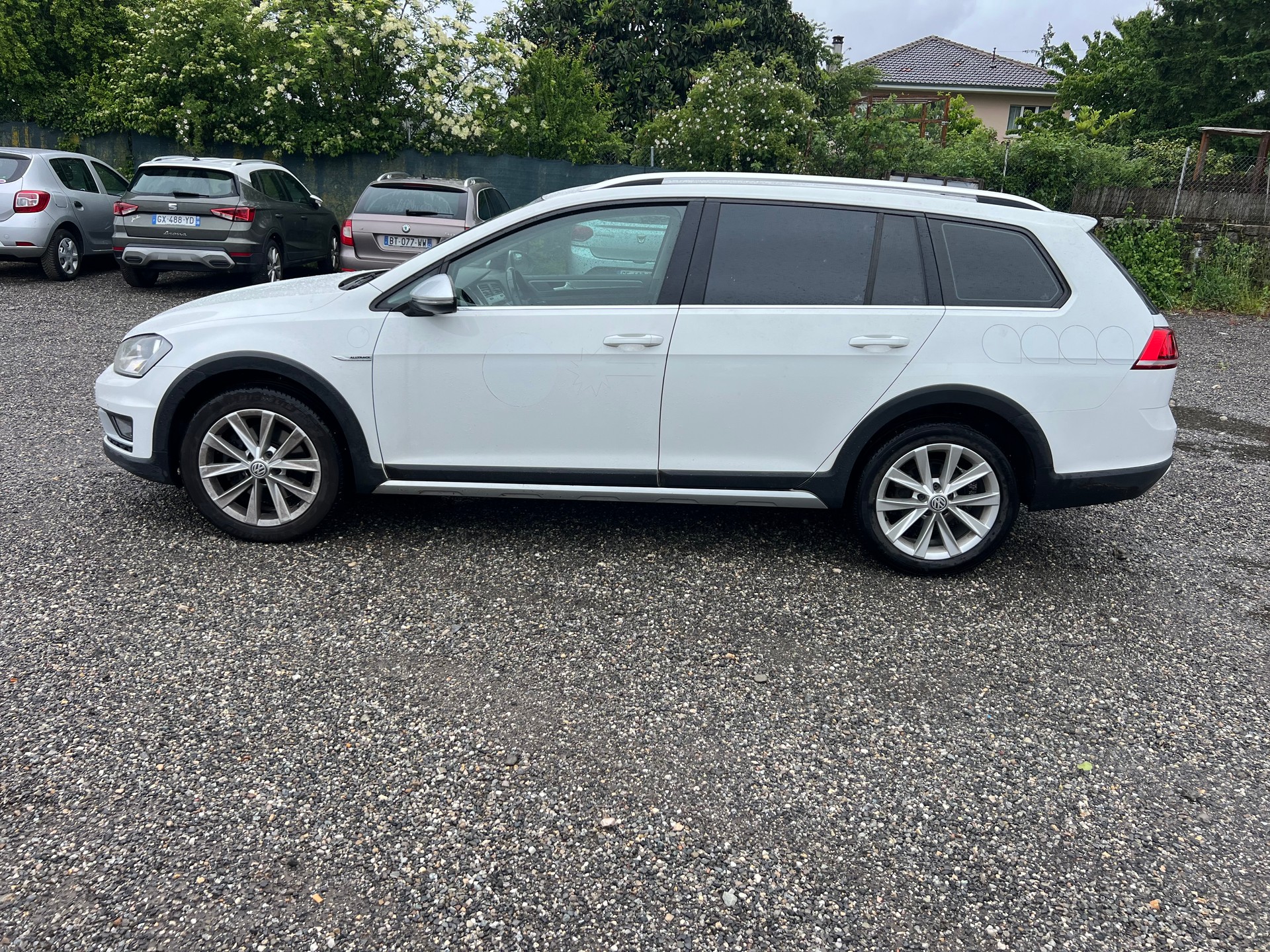 VW Golf 1.8 TSI Alltrack 4Motion-image-2