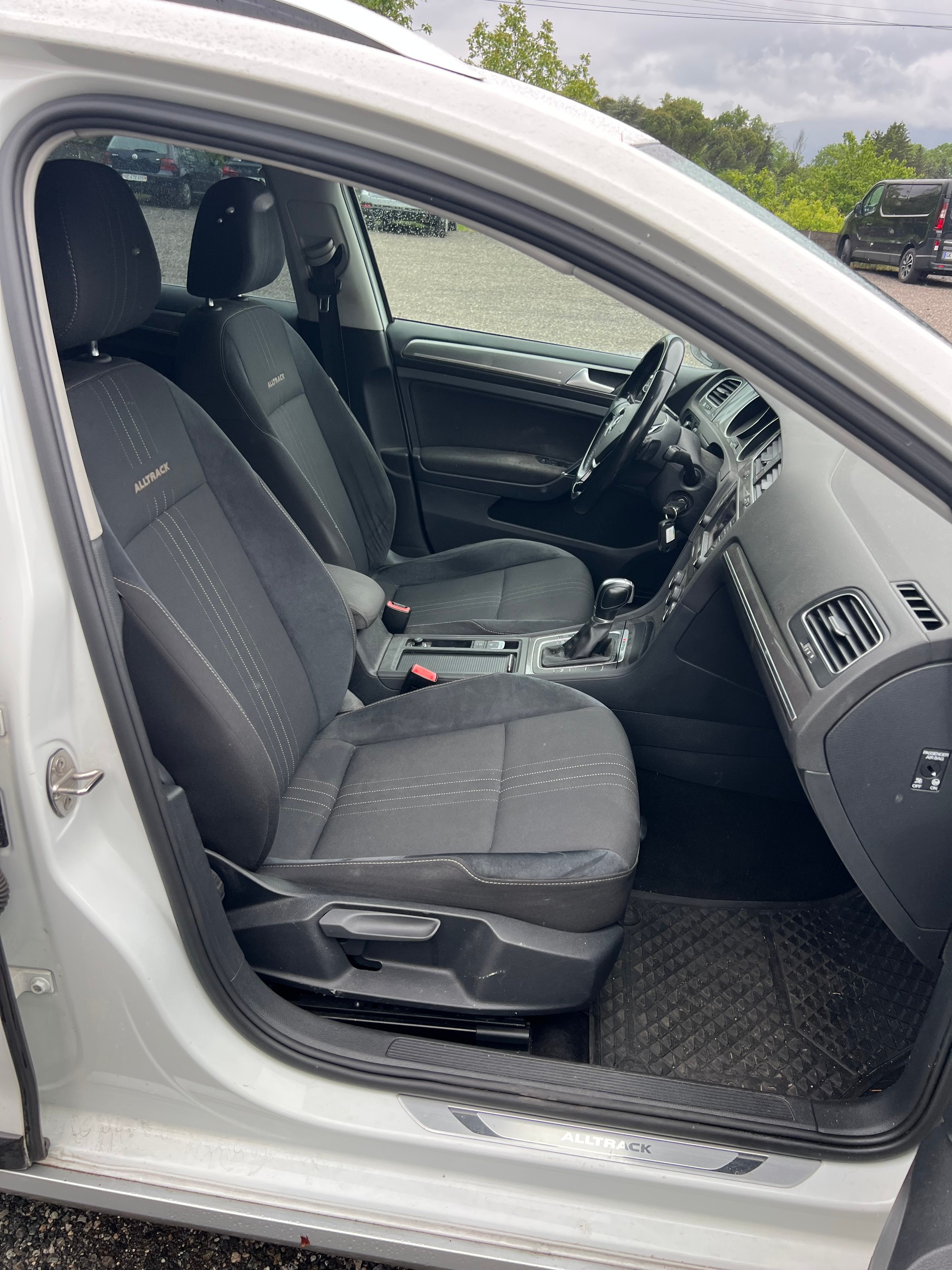 VW Golf 1.8 TSI Alltrack 4Motion-image-13