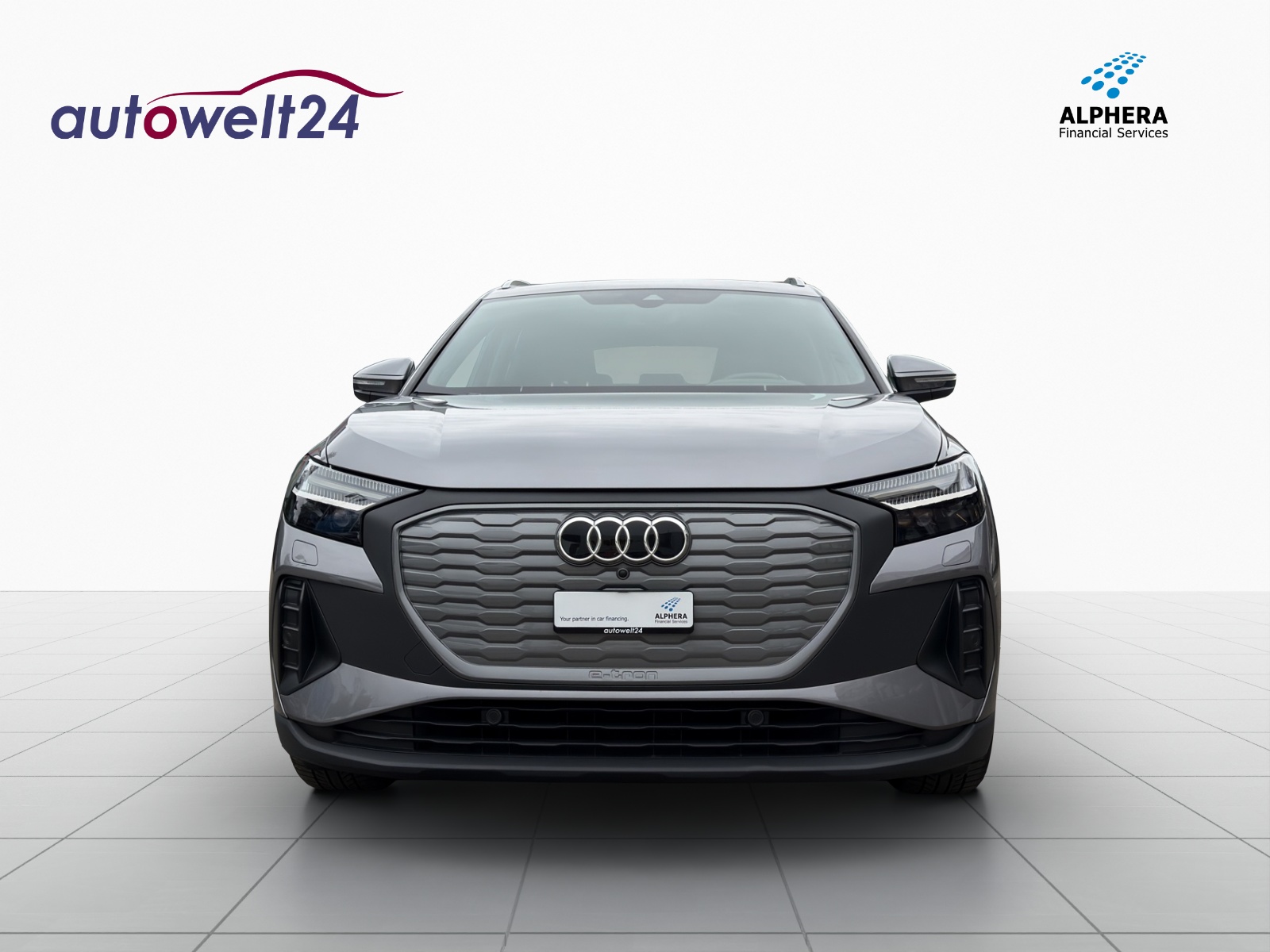AUDI Q4 e-tron 45 quattro-showroom-element-2