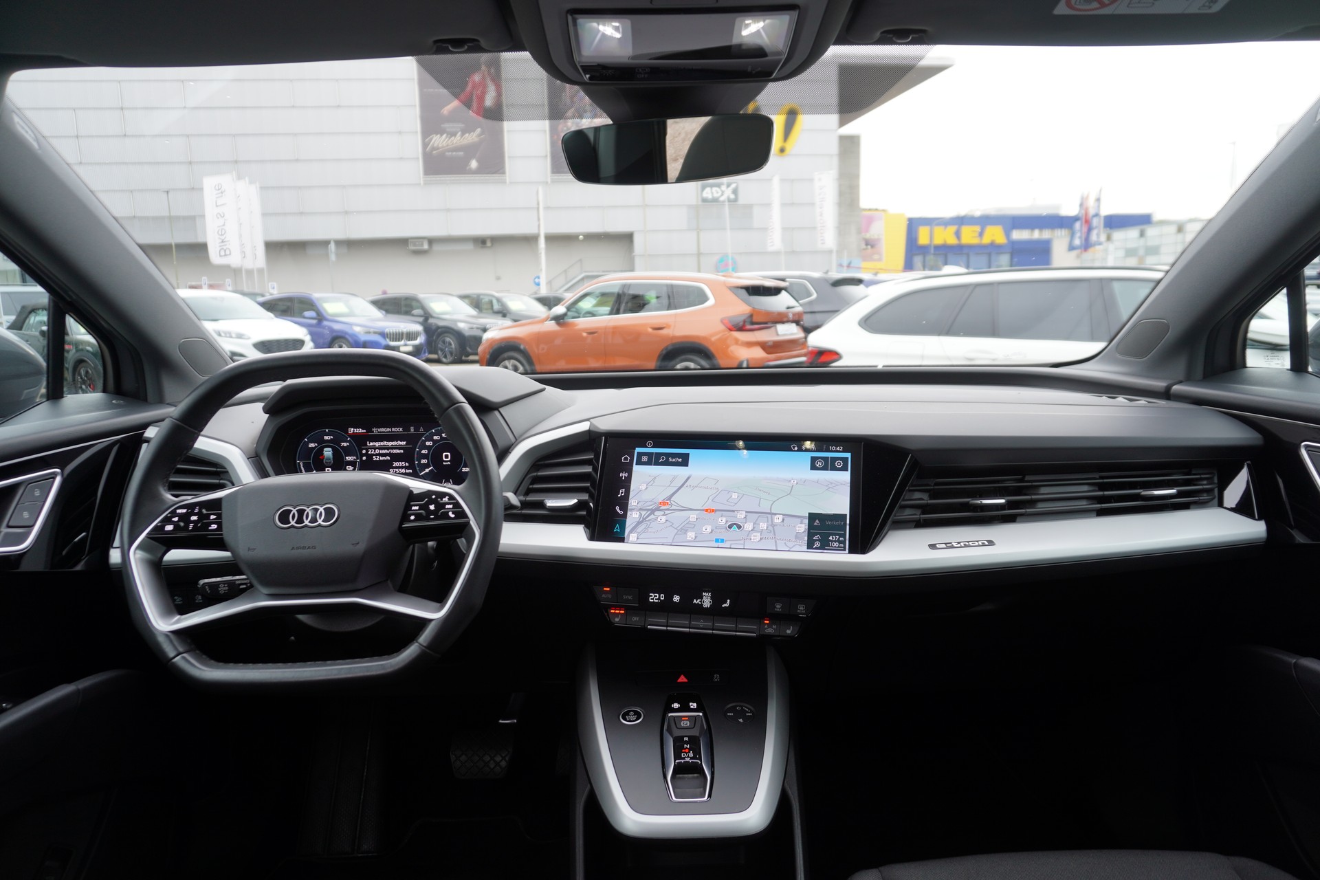 AUDI Q4 e-tron 45 quattro-image-14