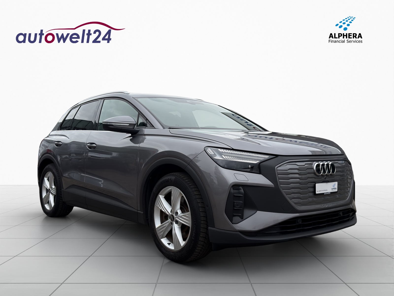 AUDI Q4 e-tron 45 quattro-showroom-element-3