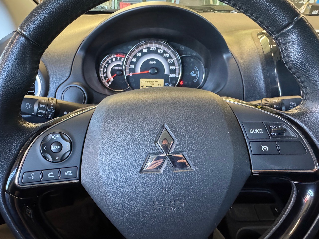 MITSUBISHI Space Star 1.2 Style Anniversary CVT-image-9