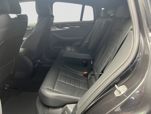 BMW X4 M40i-image-9