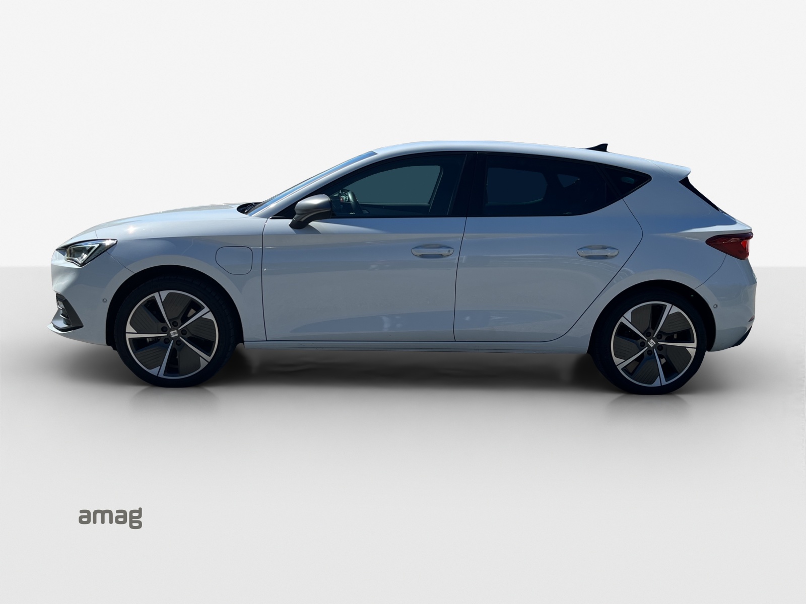 SEAT Leon 1.4 eHybrid pHEV DSG Hola FR-showroom-element-1