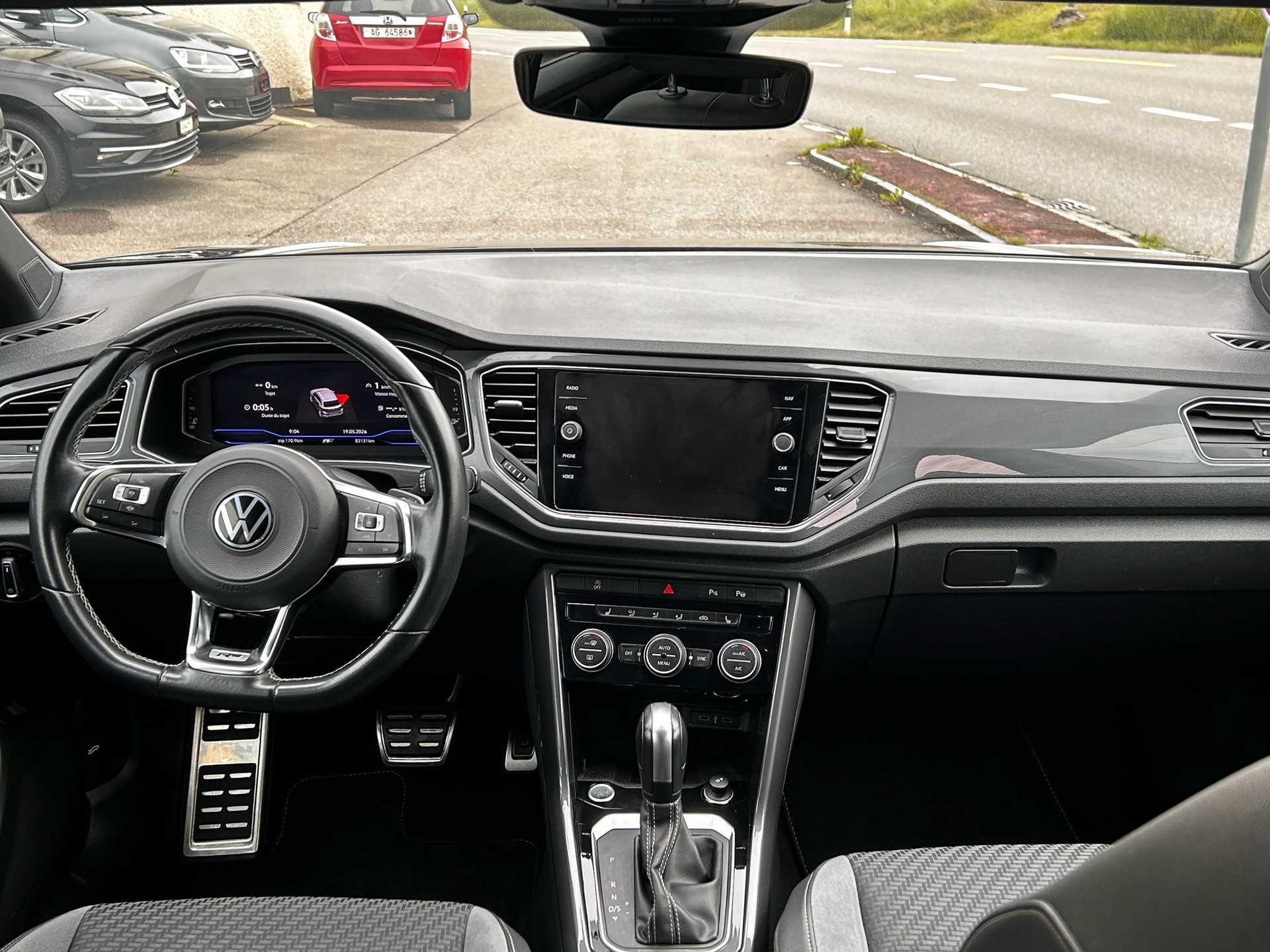 VW T-Roc 2.0 TSI Sport Selection DSG 4Motion-image-9