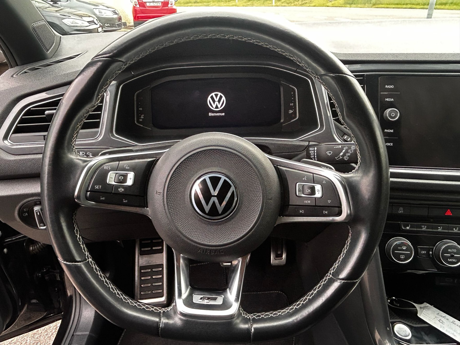 VW T-Roc 2.0 TSI Sport Selection DSG 4Motion-image-13