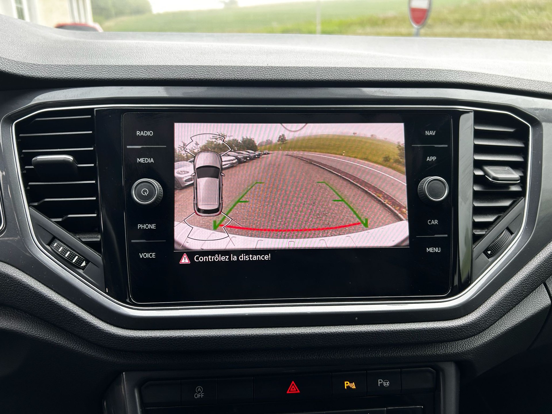 VW T-Roc 2.0 TSI Sport Selection DSG 4Motion-image-11