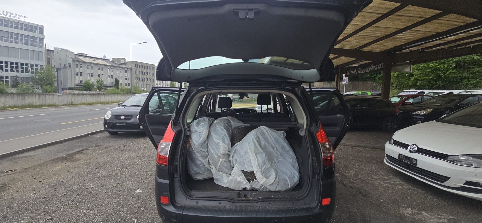 RENAULT Grand Scénic 2.0 16V Fairway Automatic-image-8