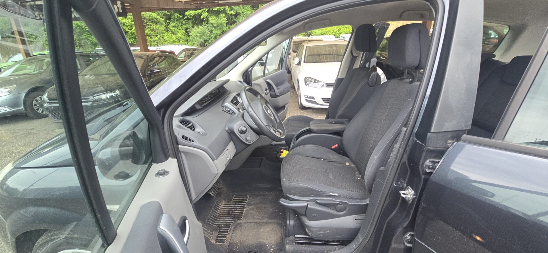 RENAULT Grand Scénic 2.0 16V Fairway Automatic-image-7