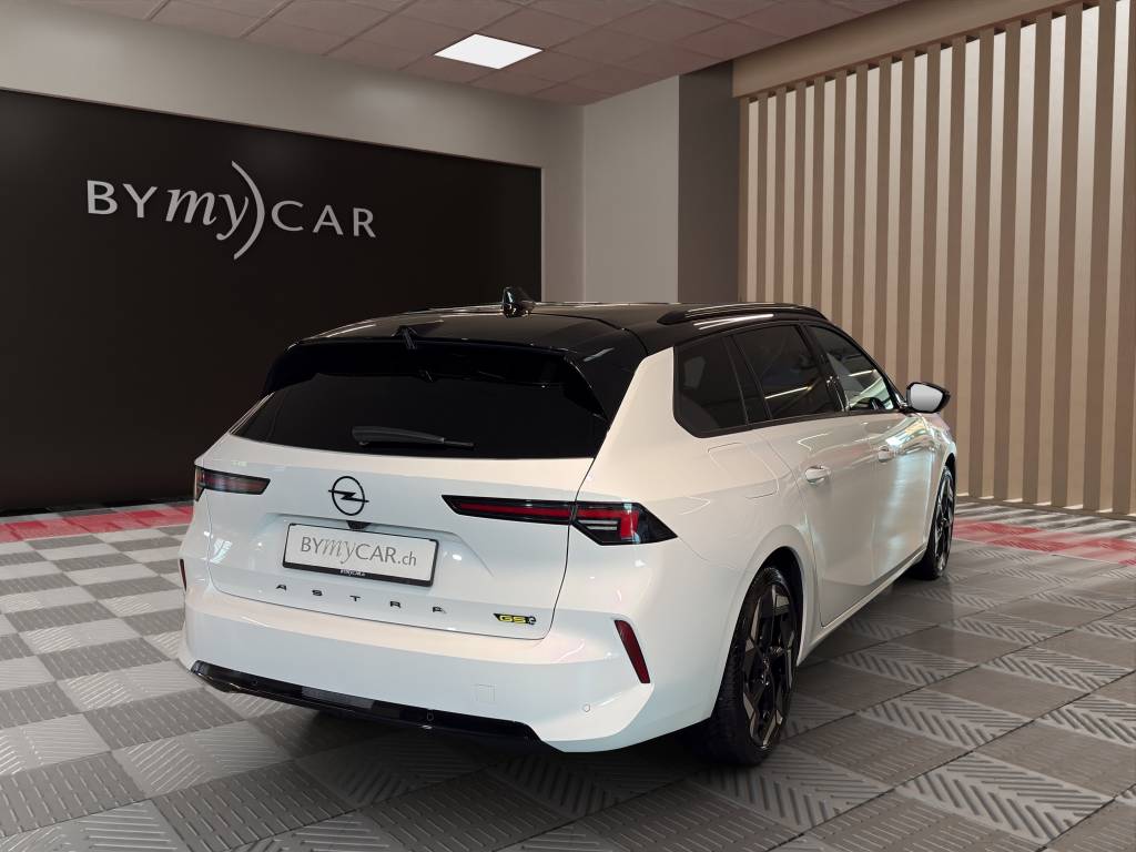 OPEL Astra Sports Tourer 1.6 PHEV Turbo GSe-image-2