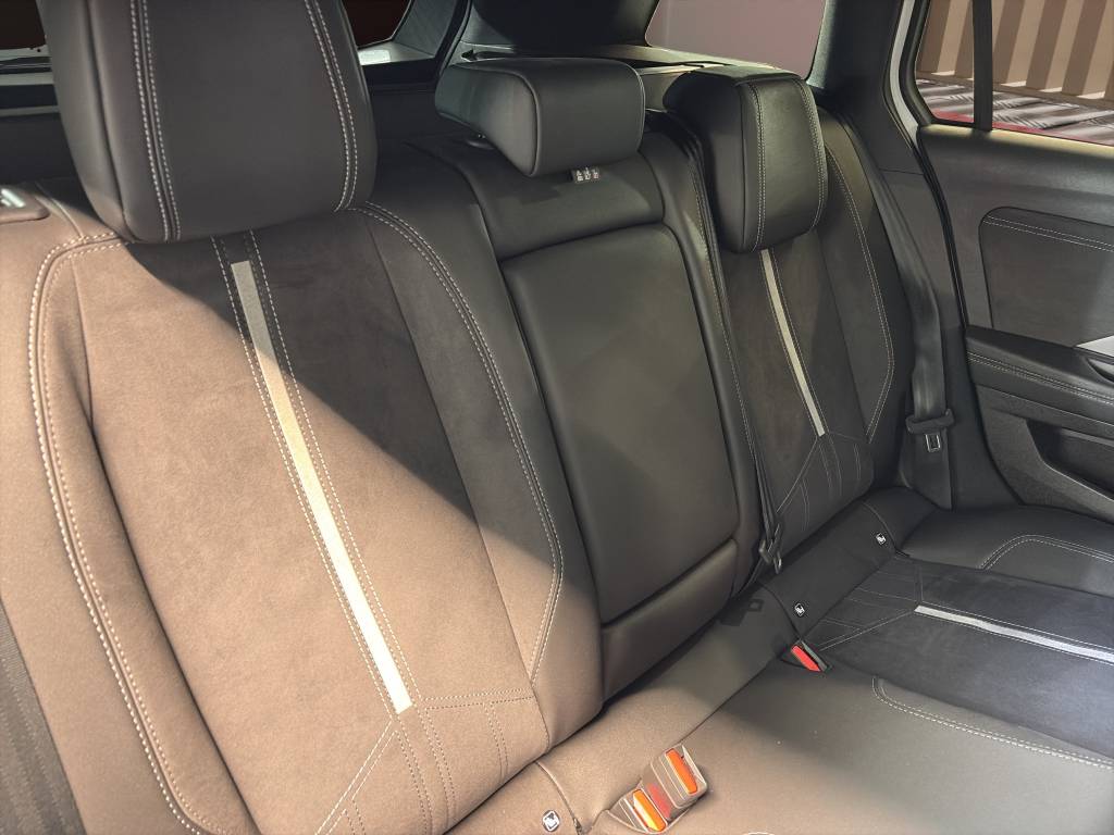 OPEL Astra Sports Tourer 1.6 PHEV Turbo GSe-image-7