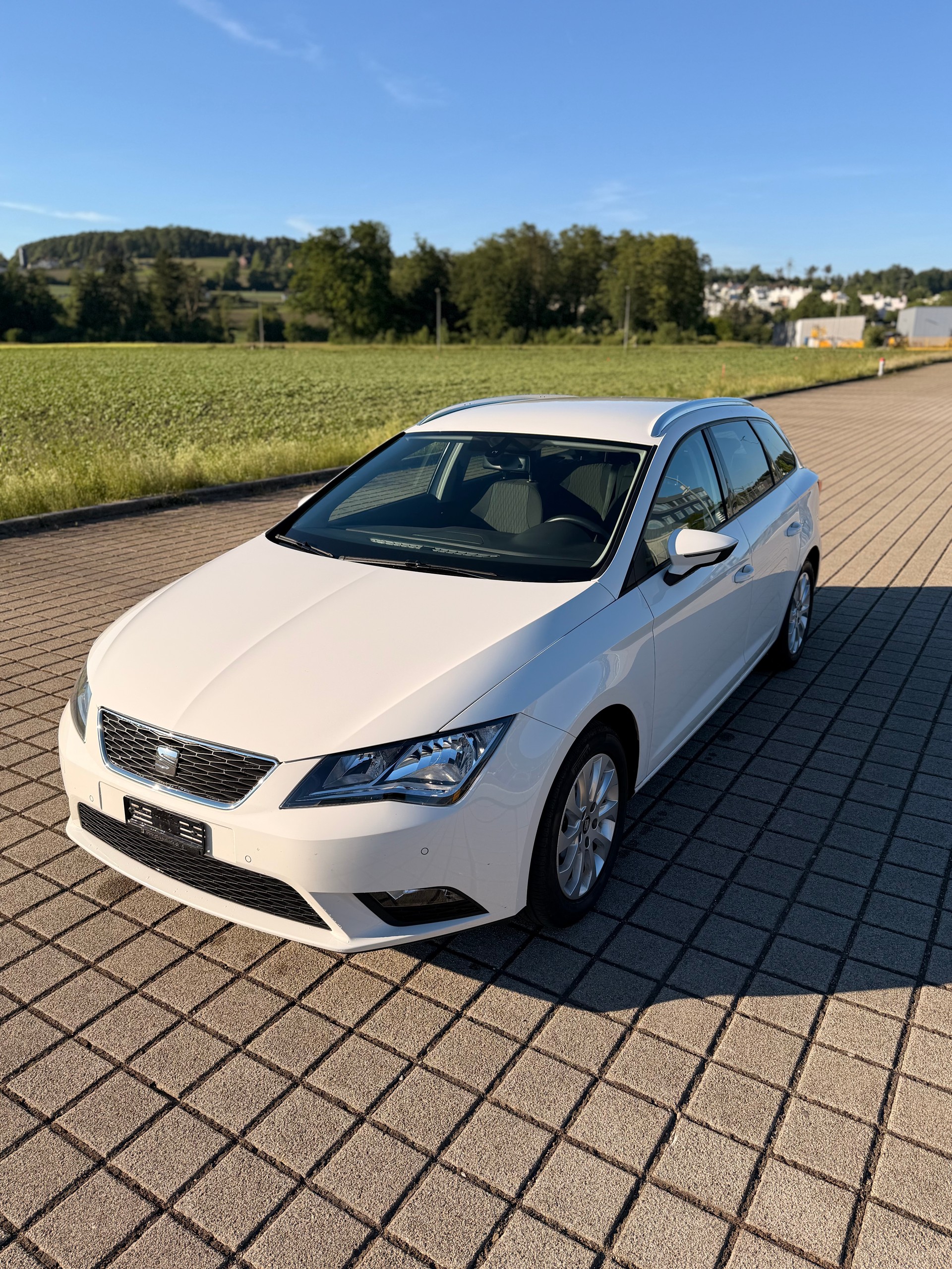 SEAT Leon ST 1.6 TDI Style DSG-showroom-element-1
