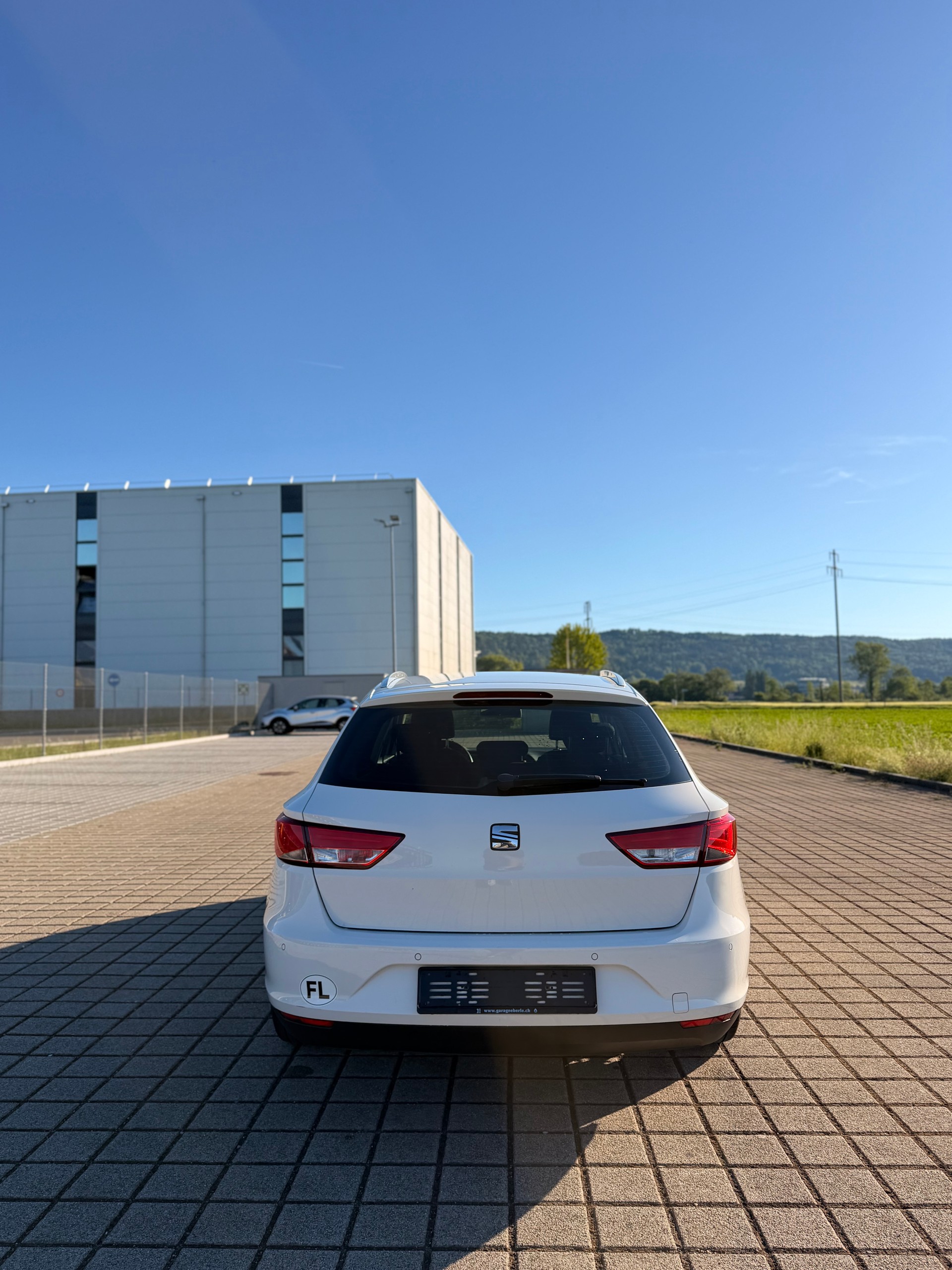 SEAT Leon ST 1.6 TDI Style DSG-image-9