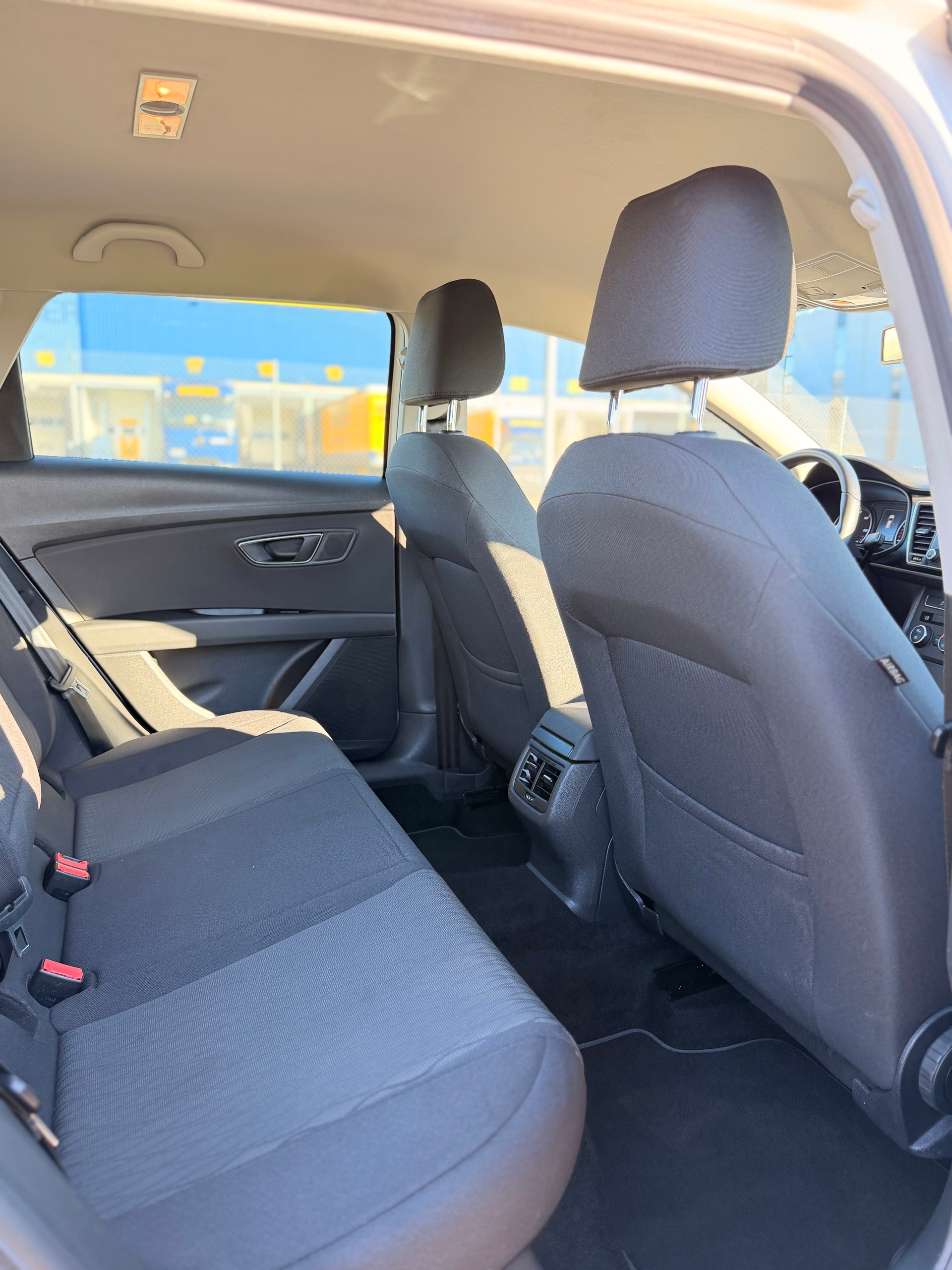 SEAT Leon ST 1.6 TDI Style DSG-image-25