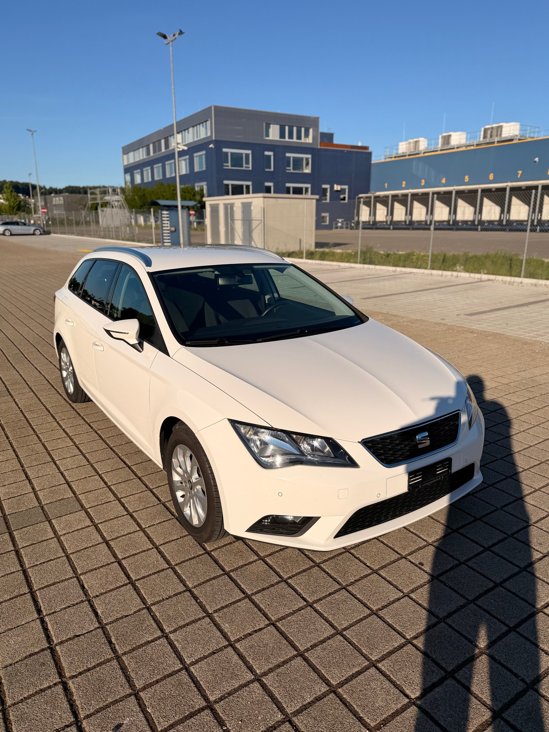 SEAT Leon ST 1.6 TDI Style DSG-image-5