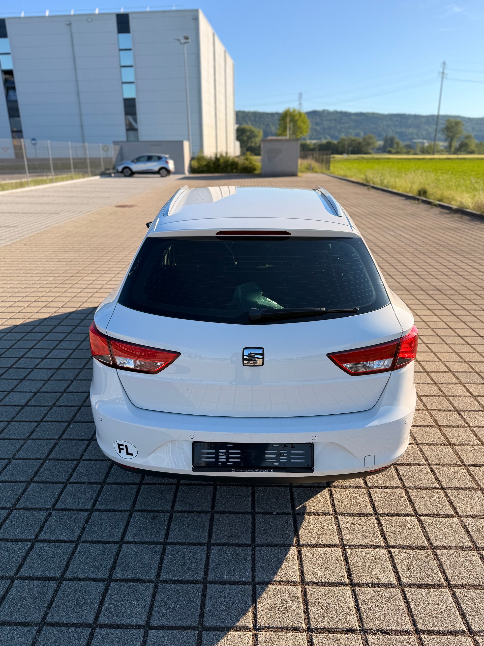 SEAT Leon ST 1.6 TDI Style DSG-image-10