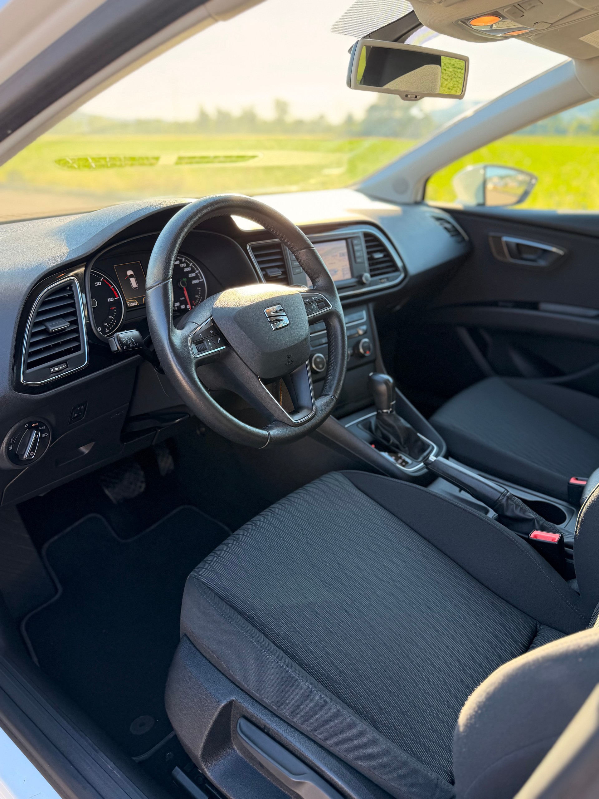 SEAT Leon ST 1.6 TDI Style DSG-image-18