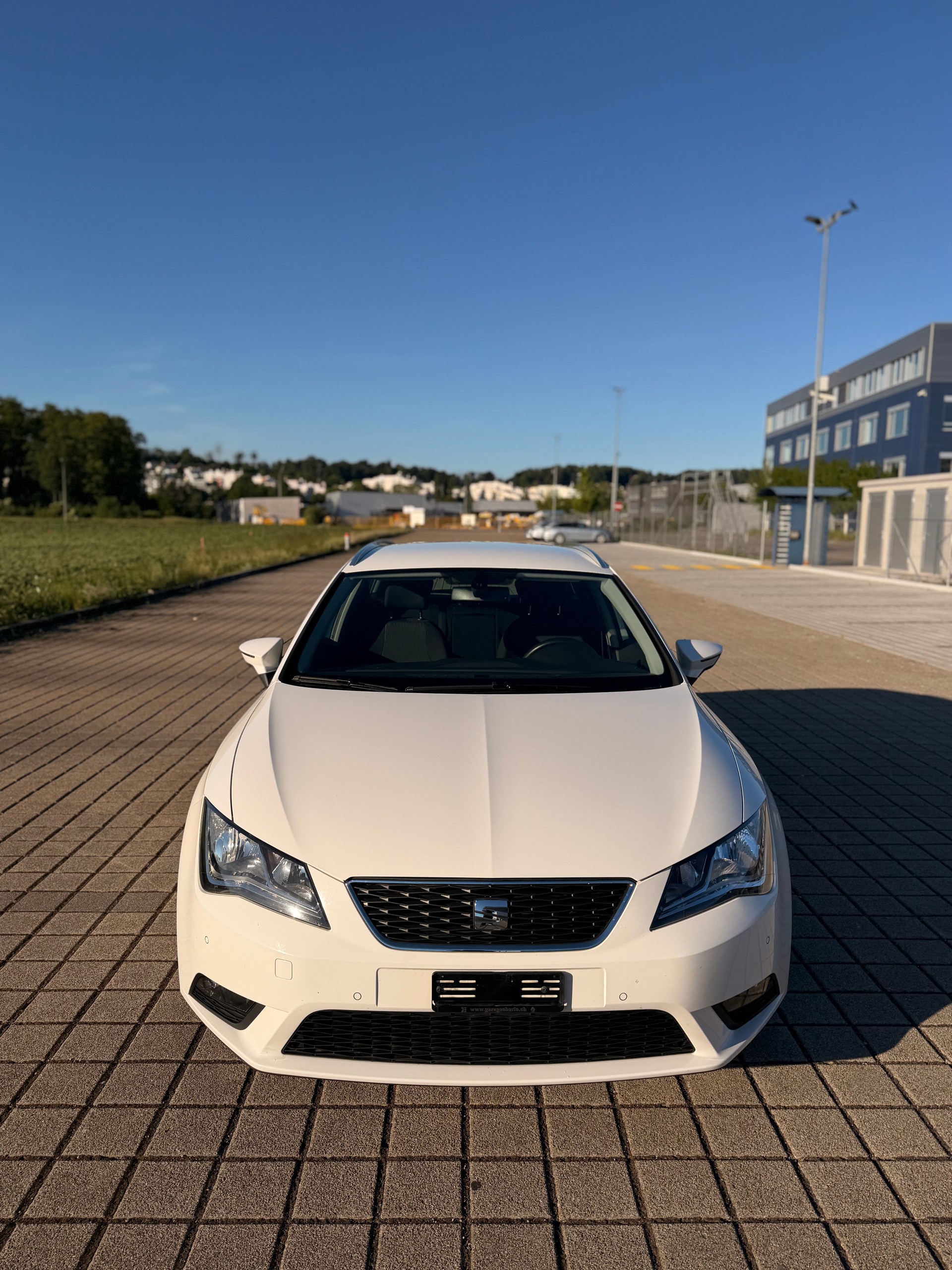 SEAT Leon ST 1.6 TDI Style DSG-showroom-element-3