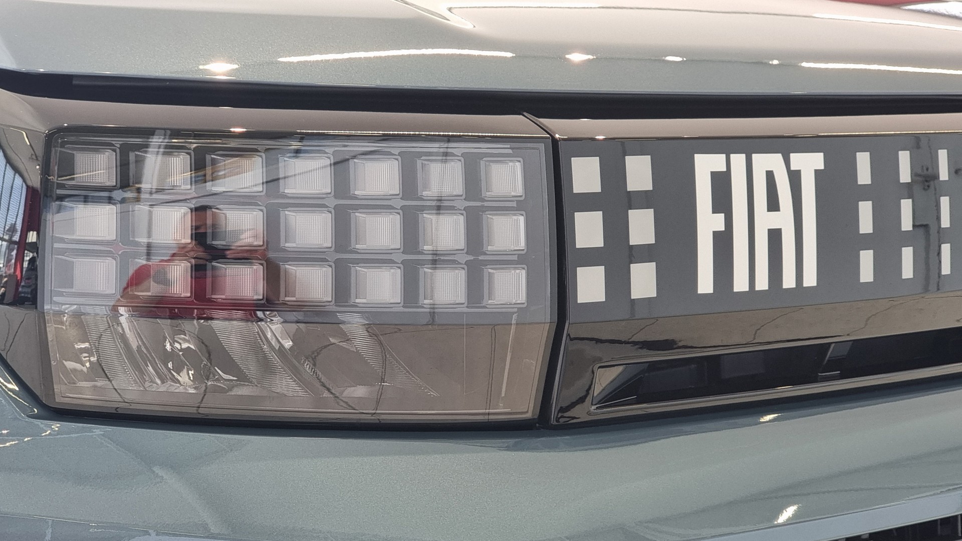 FIAT Grande Panda 1.2 Hybrid La Prima-image-19
