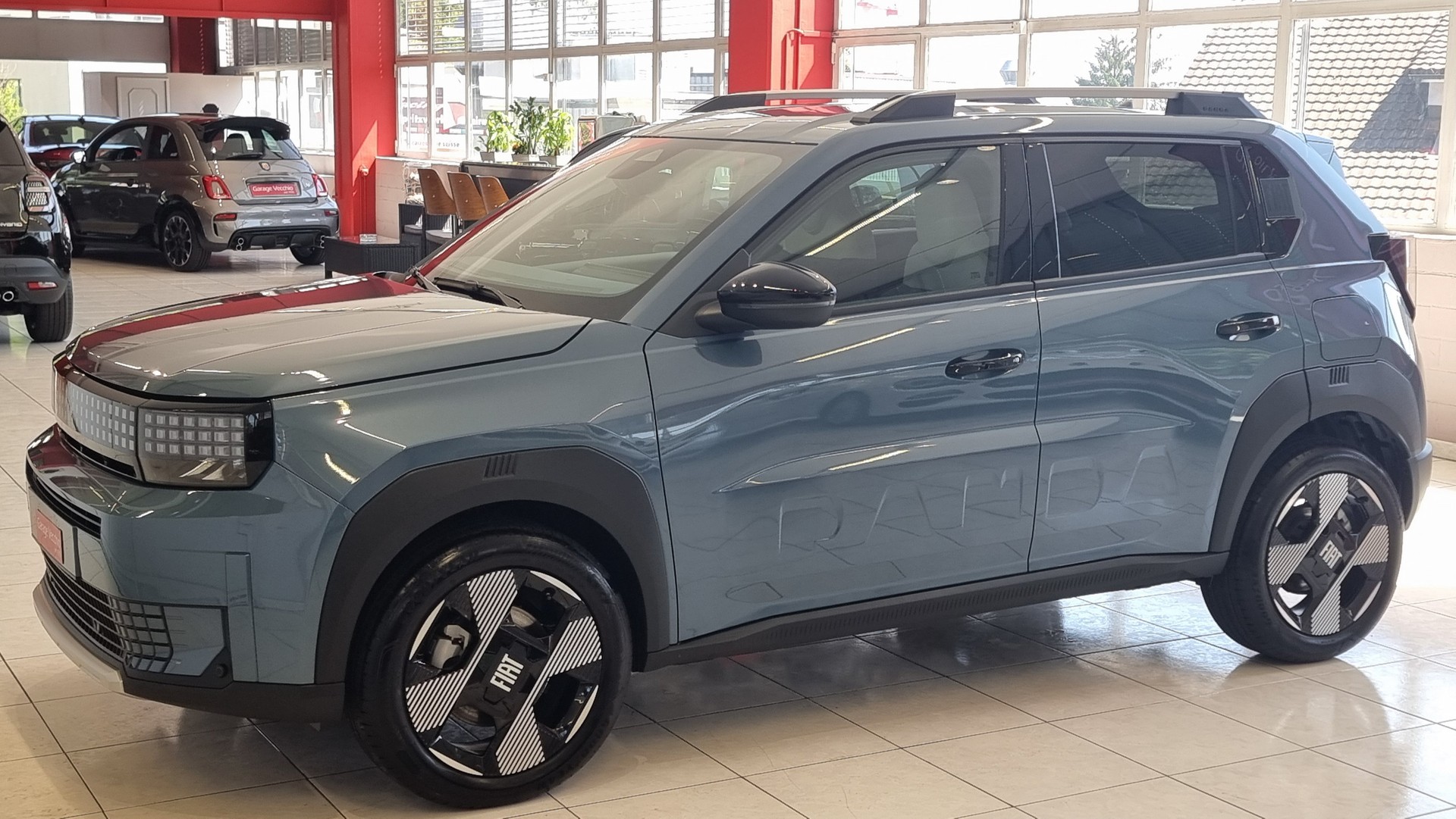 FIAT Grande Panda 1.2 Hybrid La Prima-image-1