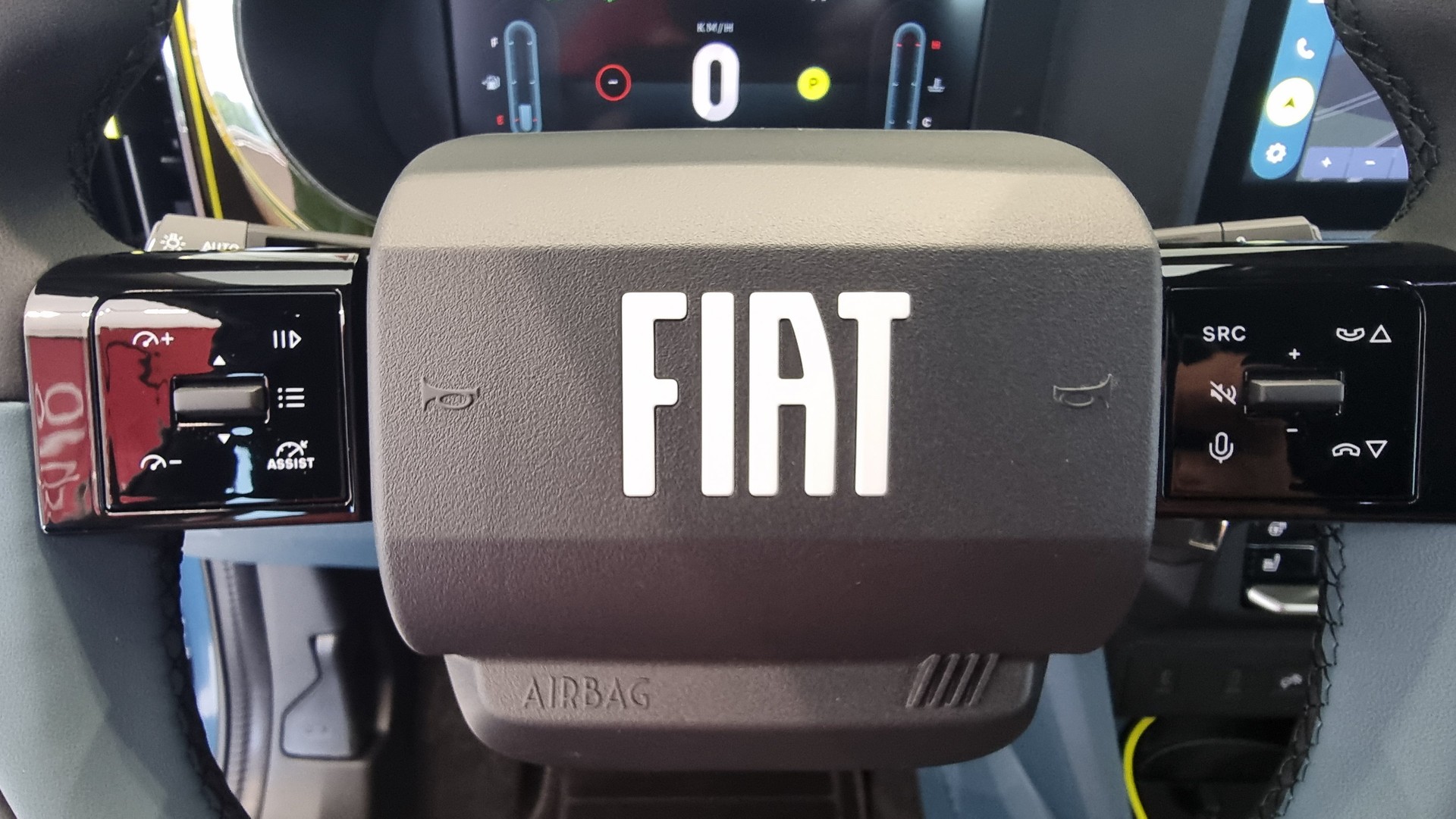 FIAT Grande Panda 1.2 Hybrid La Prima-image-9