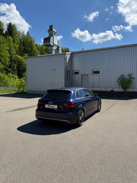 AUDI S3 Sportback 2.0 TFSI quattro S-tronic-showroom-element-2