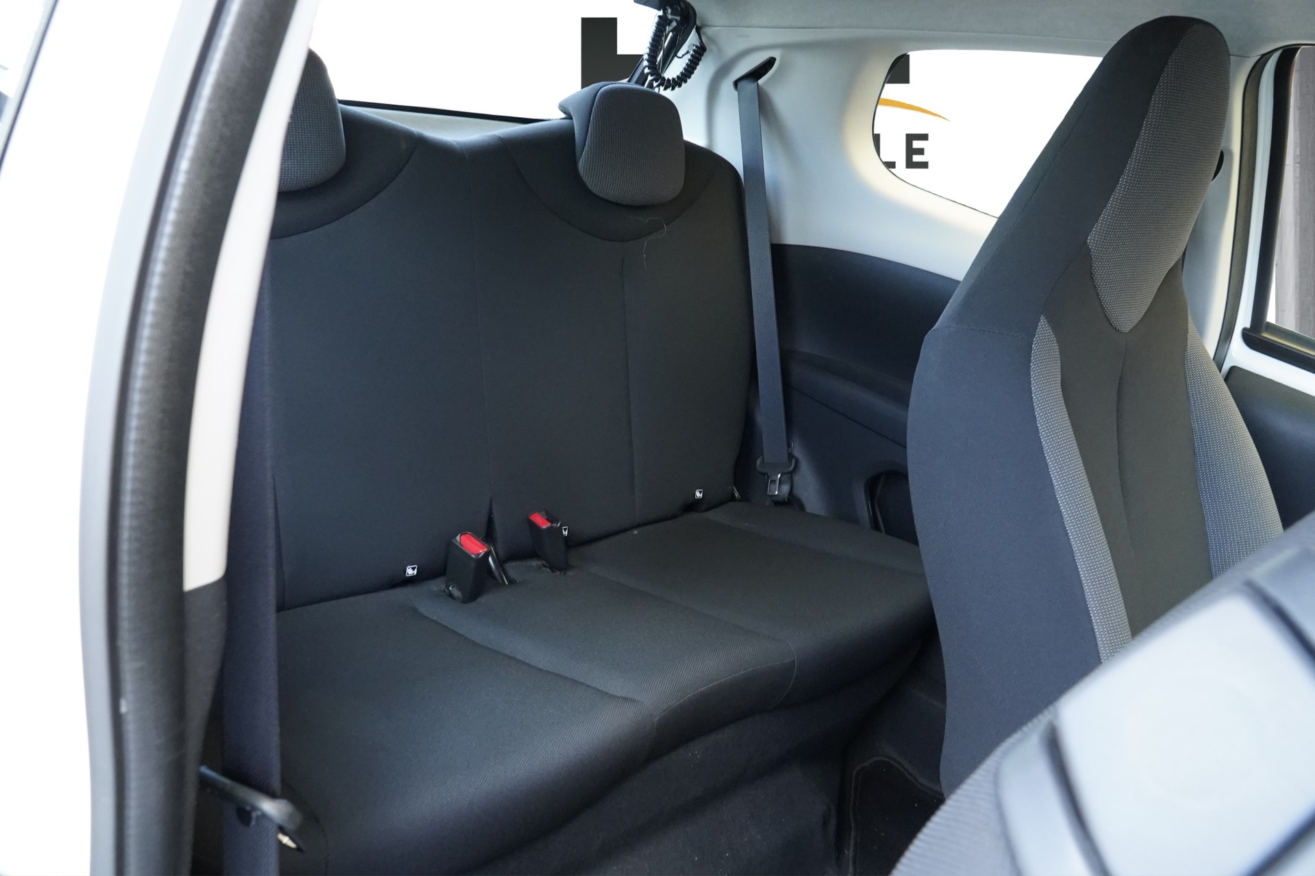 PEUGEOT 108 e-1.0 VTi Stop&Start Active Top *CH Fahrzeug*-image-15