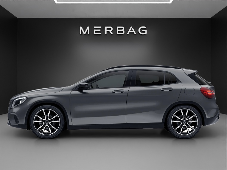 MERCEDES-BENZ GLA 200 Night Star 7G-DCT-image-2
