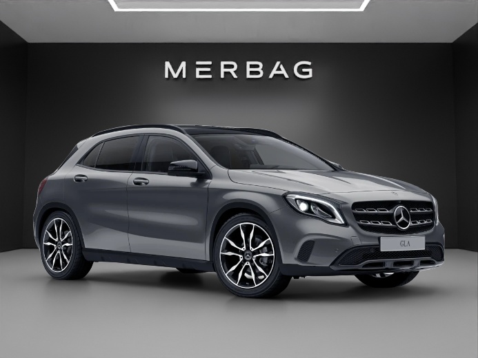 MERCEDES-BENZ GLA 200 Night Star 7G-DCT