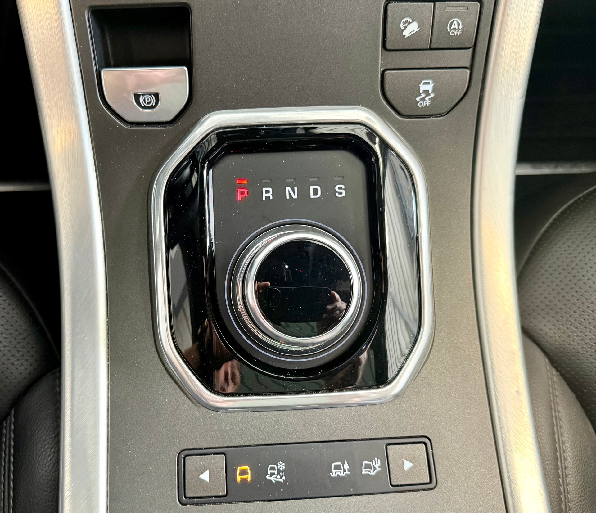 LAND ROVER Range Rover Evoque 2.0 Si4 Pure AT9-image-20