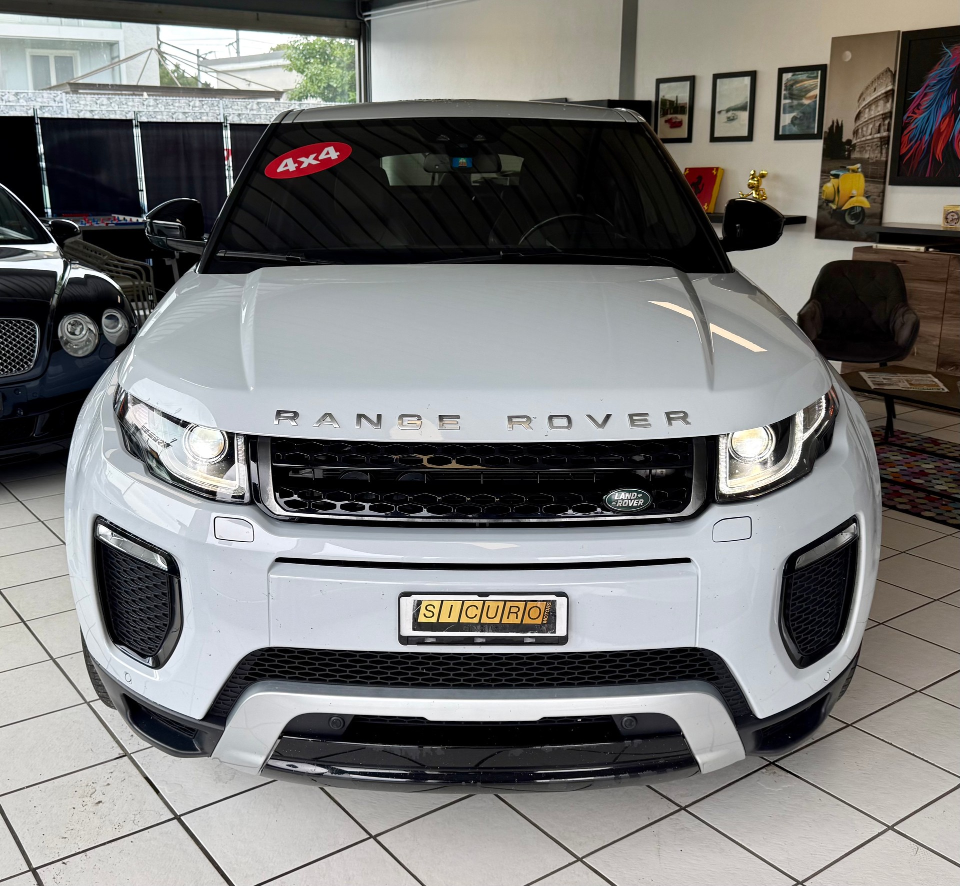 LAND ROVER Range Rover Evoque 2.0 Si4 Pure AT9-showroom-element-2