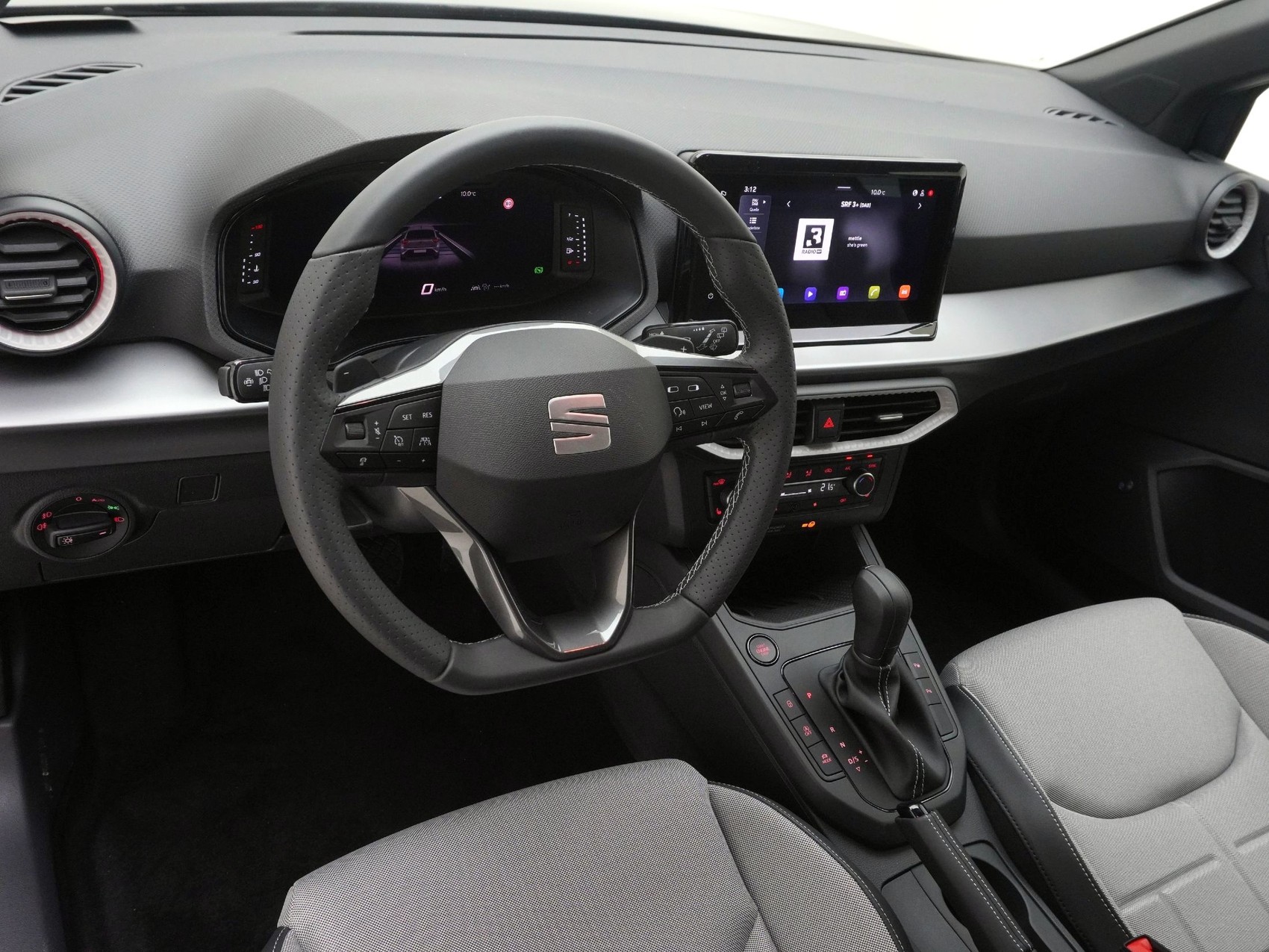 SEAT Arona 1.5 TSI FR DSG-image-9