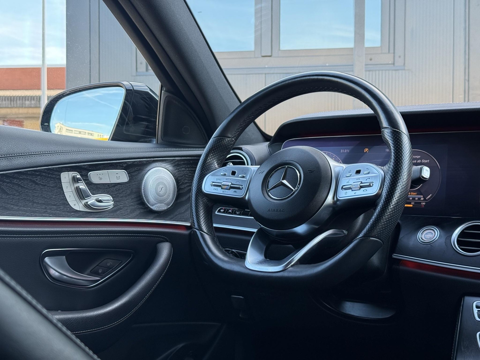 MERCEDES-BENZ E 220 d AMG Line 4matic Kombi-image-20