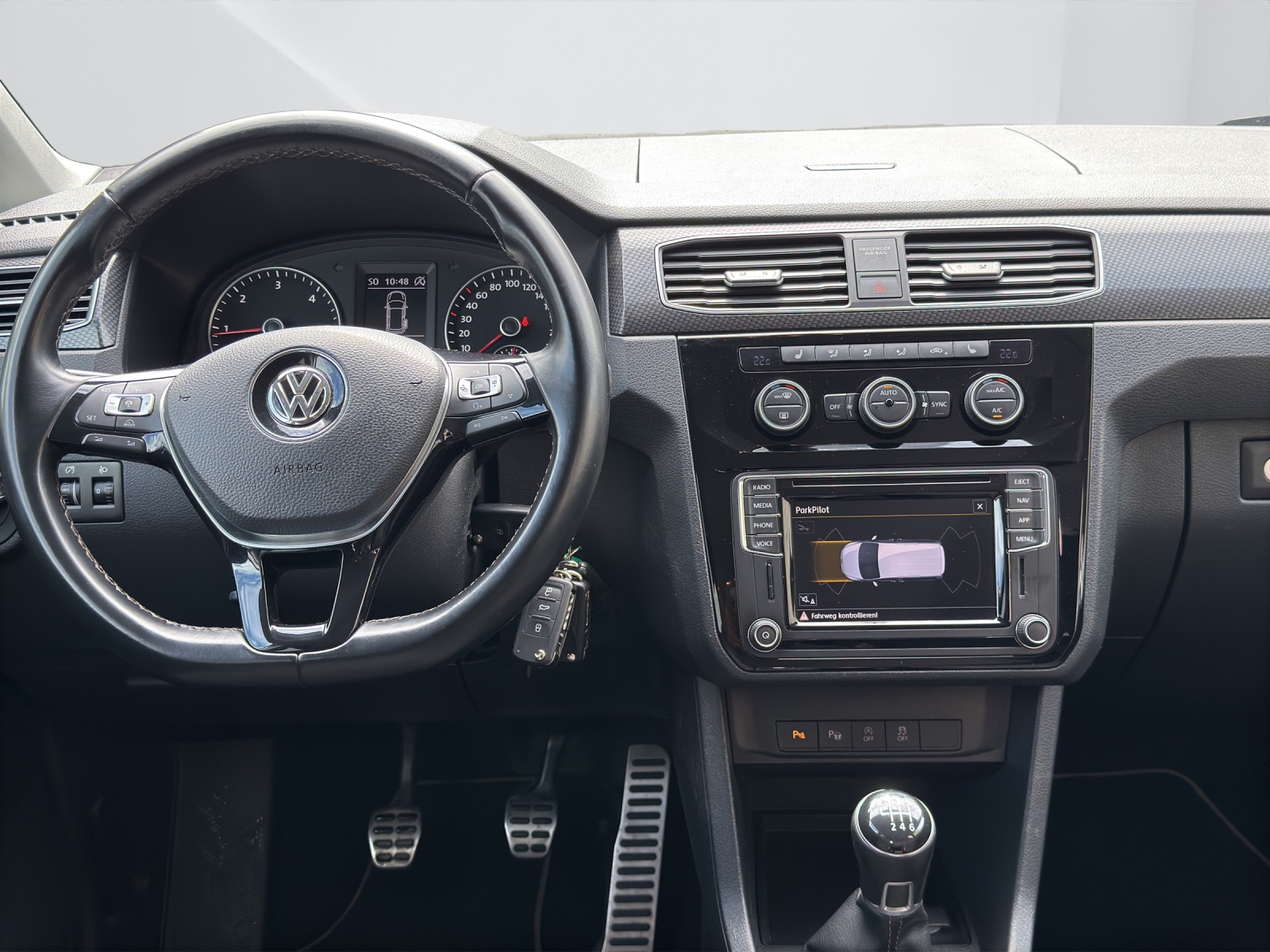 VW Caddy Alltrack 2.0 TDI 4m-image-15