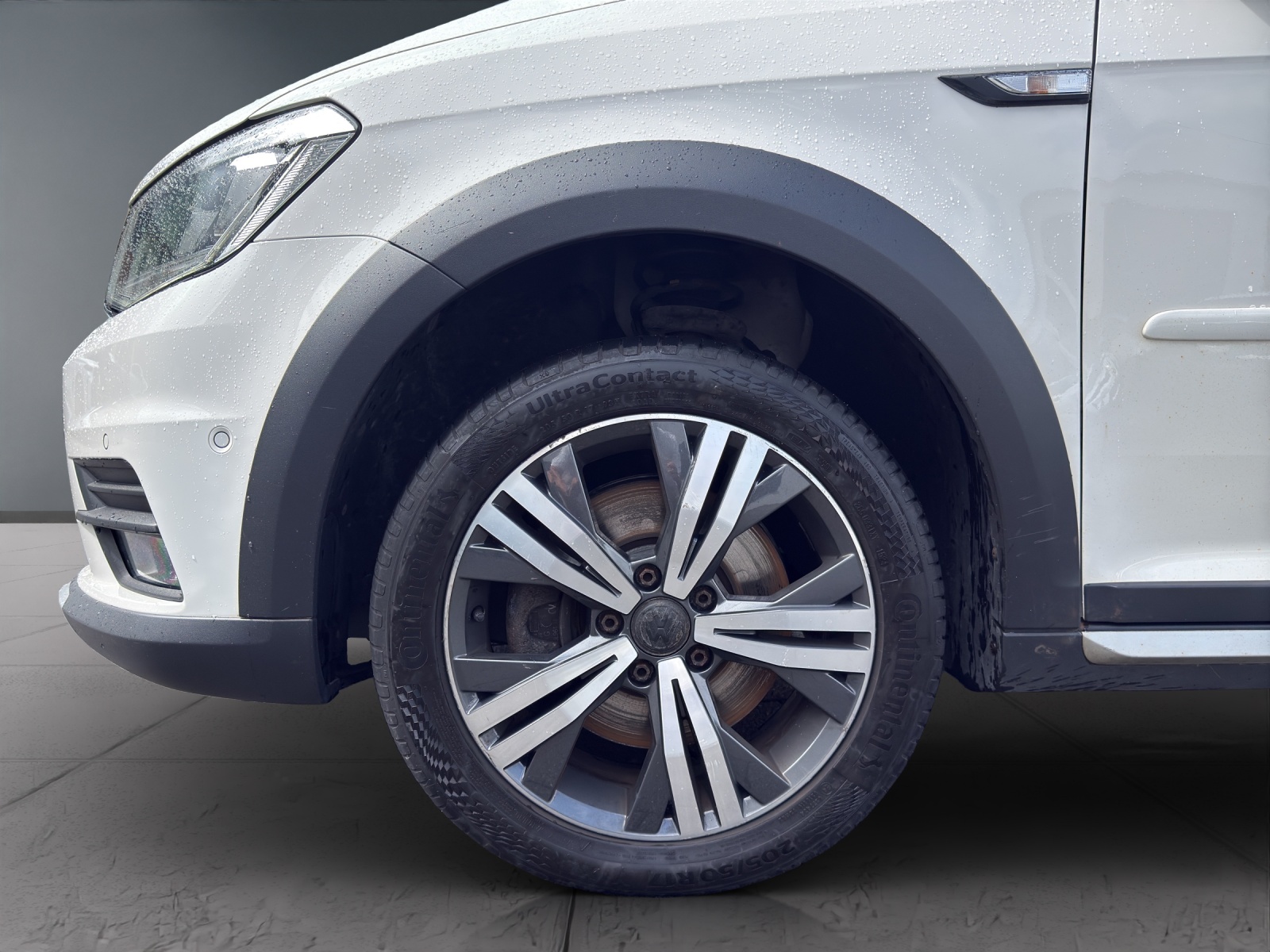 VW Caddy Alltrack 2.0 TDI 4m-image-8