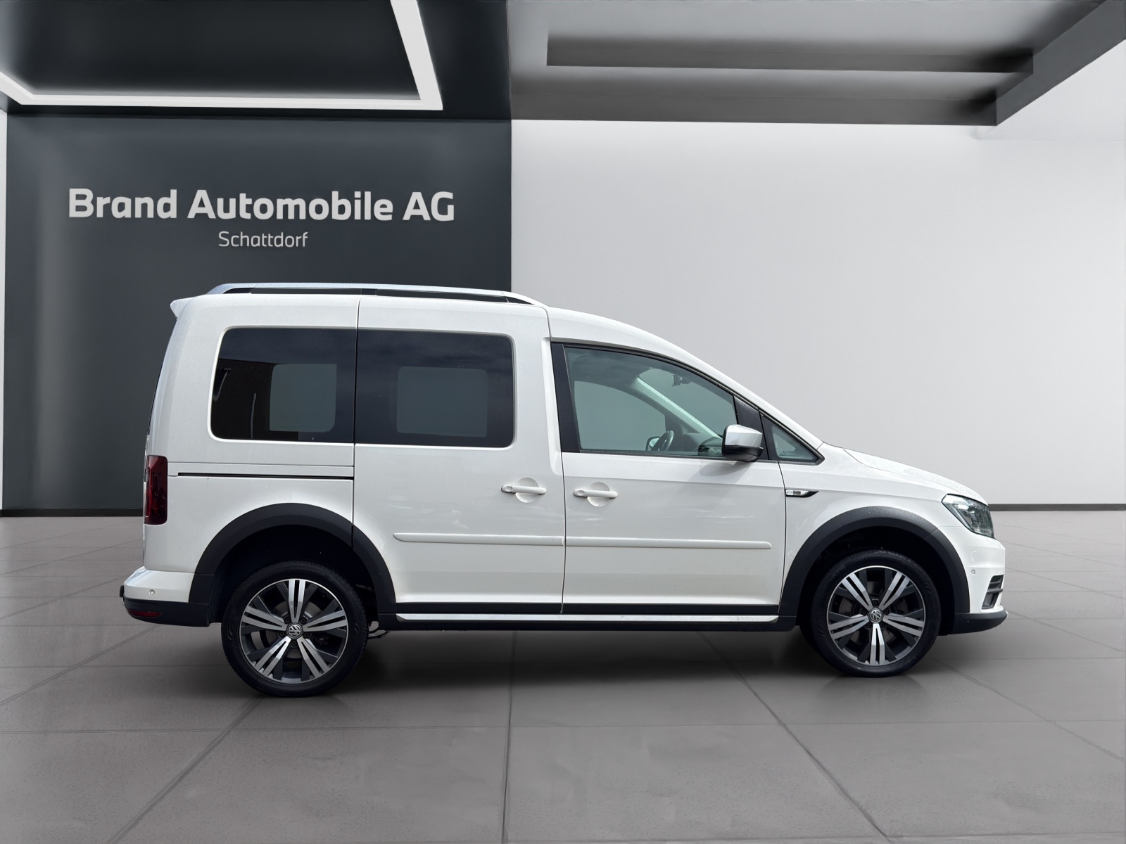 VW Caddy Alltrack 2.0 TDI 4m-image-5