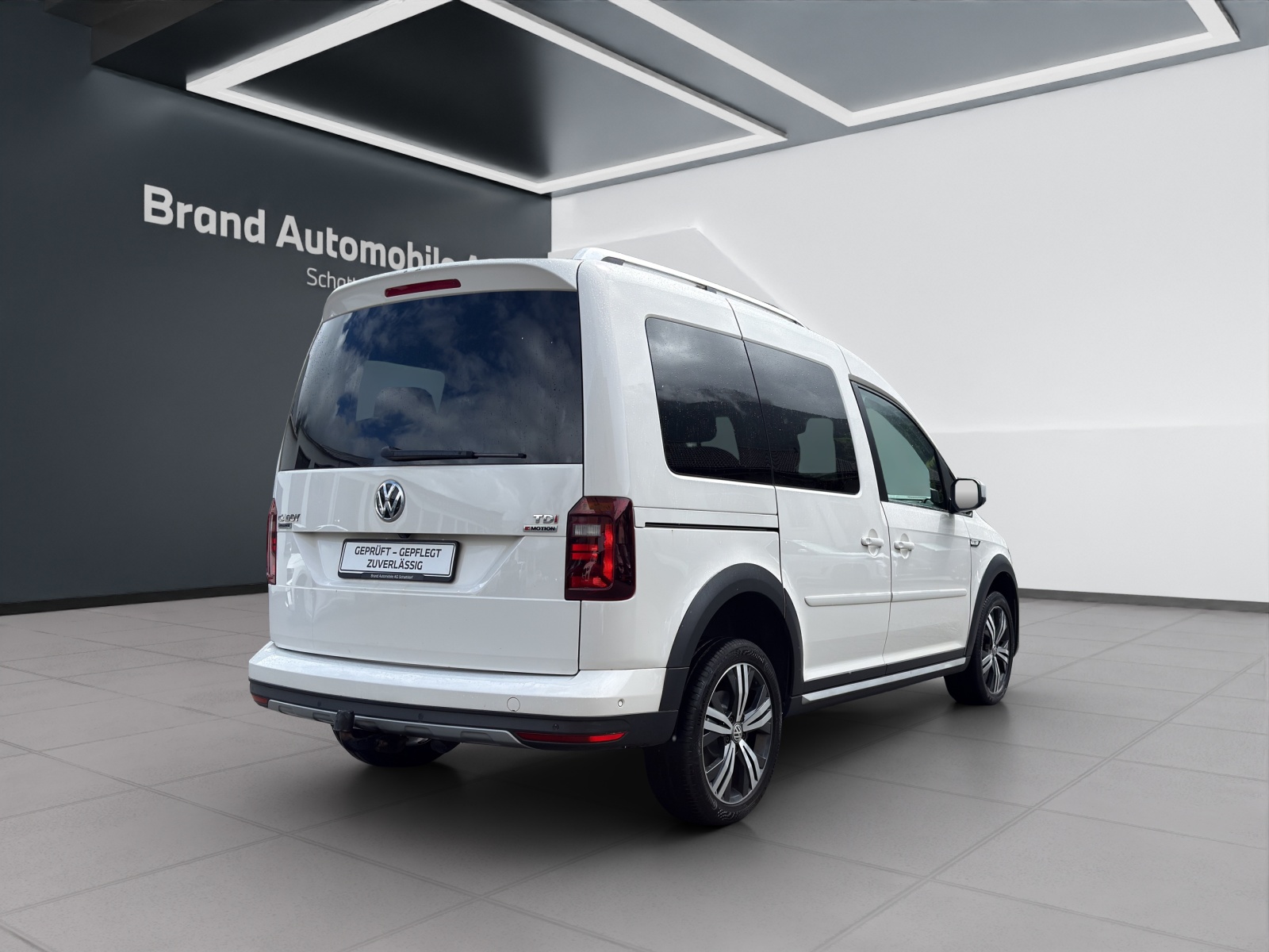 VW Caddy Alltrack 2.0 TDI 4m-image-4