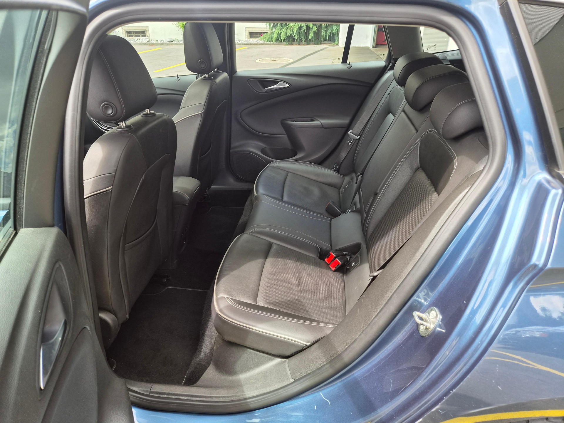 OPEL Astra Sports Tourer 1.6 T eTEC Excellence S/S-image-8