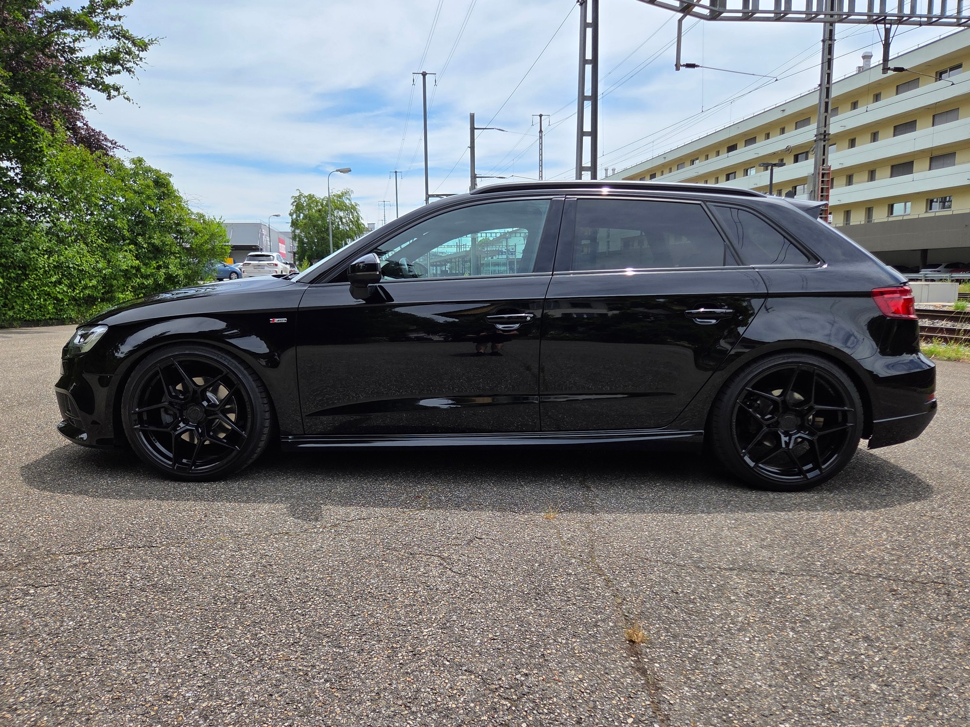 AUDI 2.0 40 TFSI Sport qu. S-Tronic-image-3
