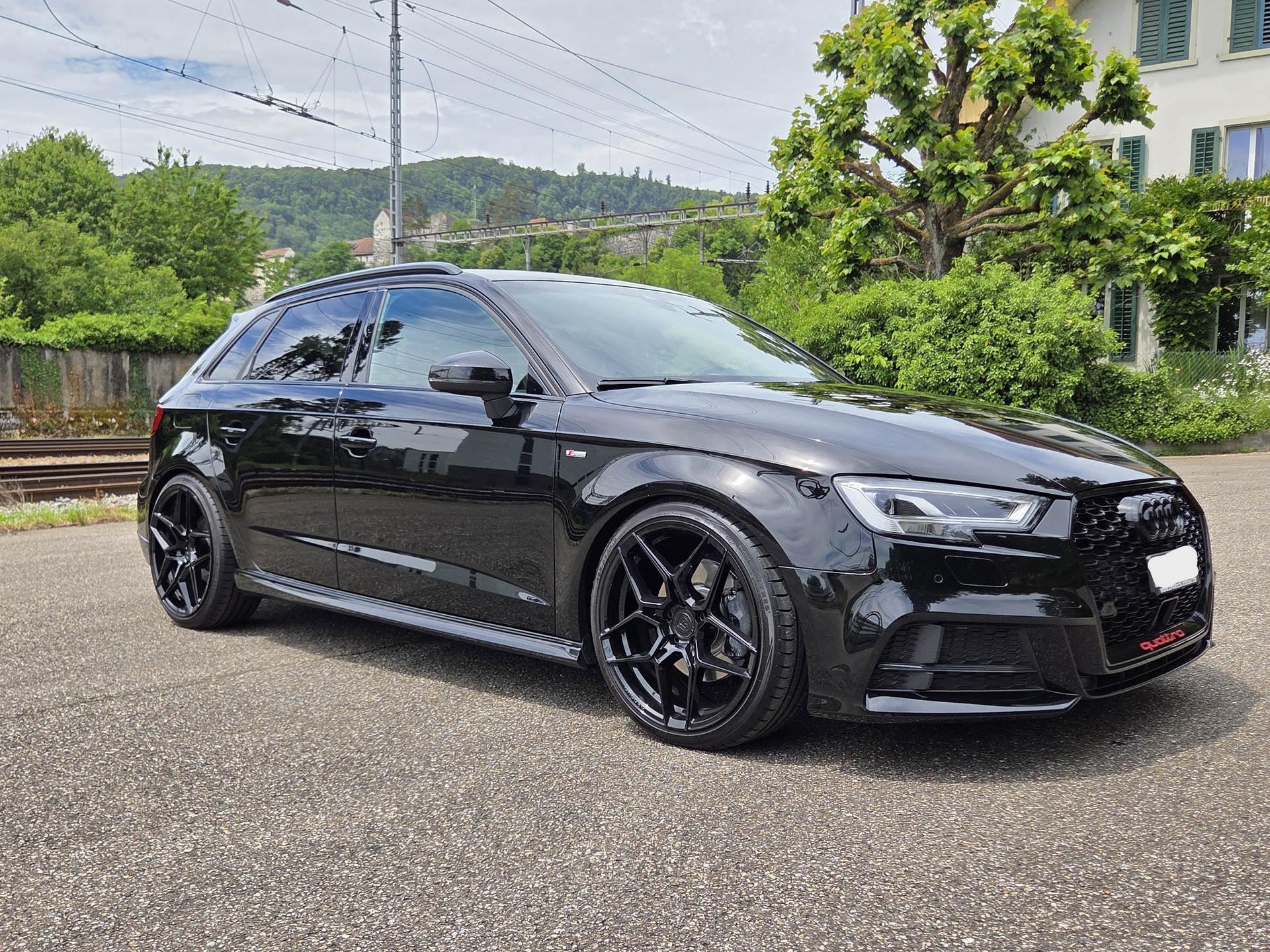 AUDI 2.0 40 TFSI Sport qu. S-Tronic-image-9