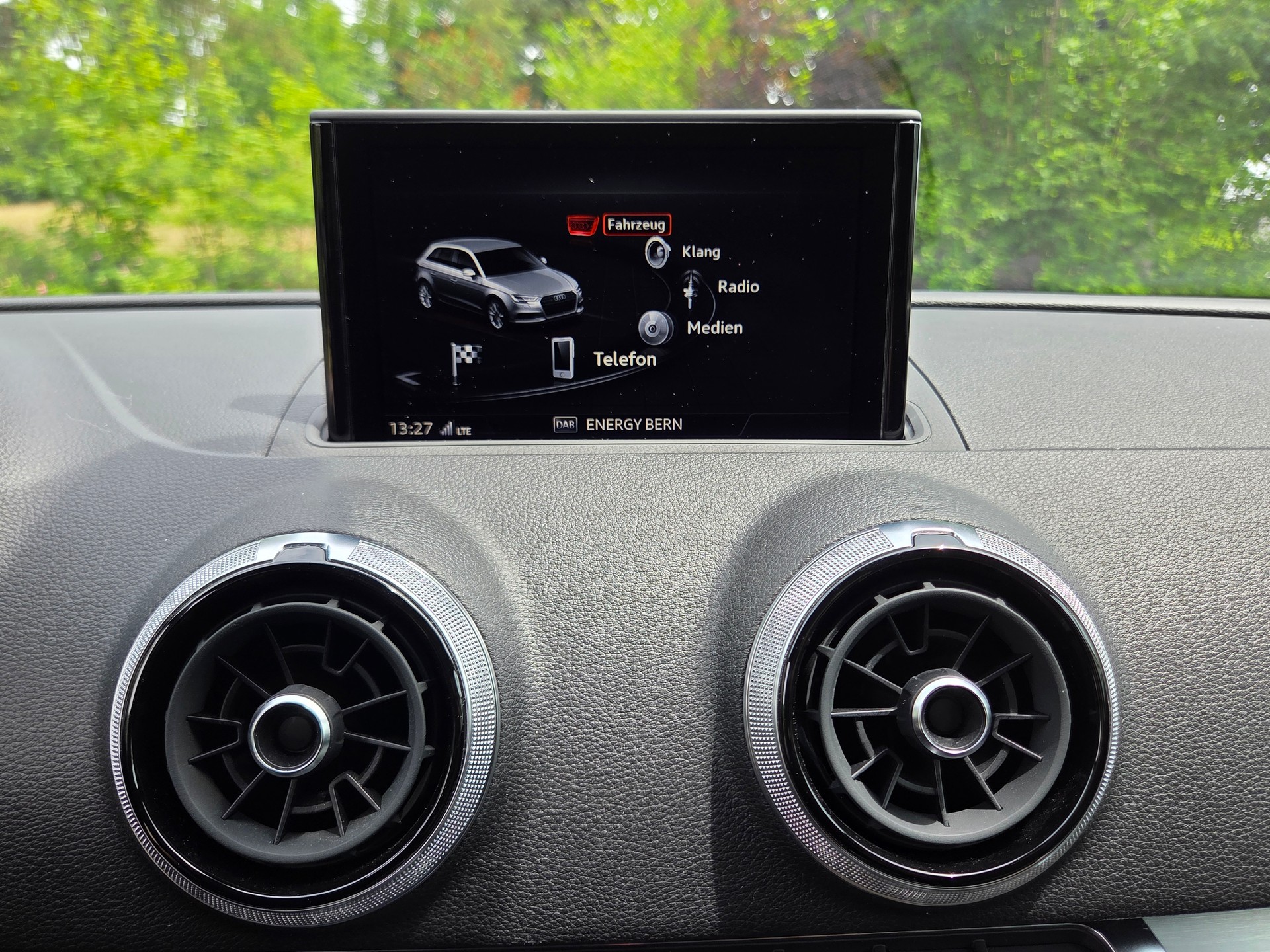 AUDI 2.0 40 TFSI Sport qu. S-Tronic-image-15