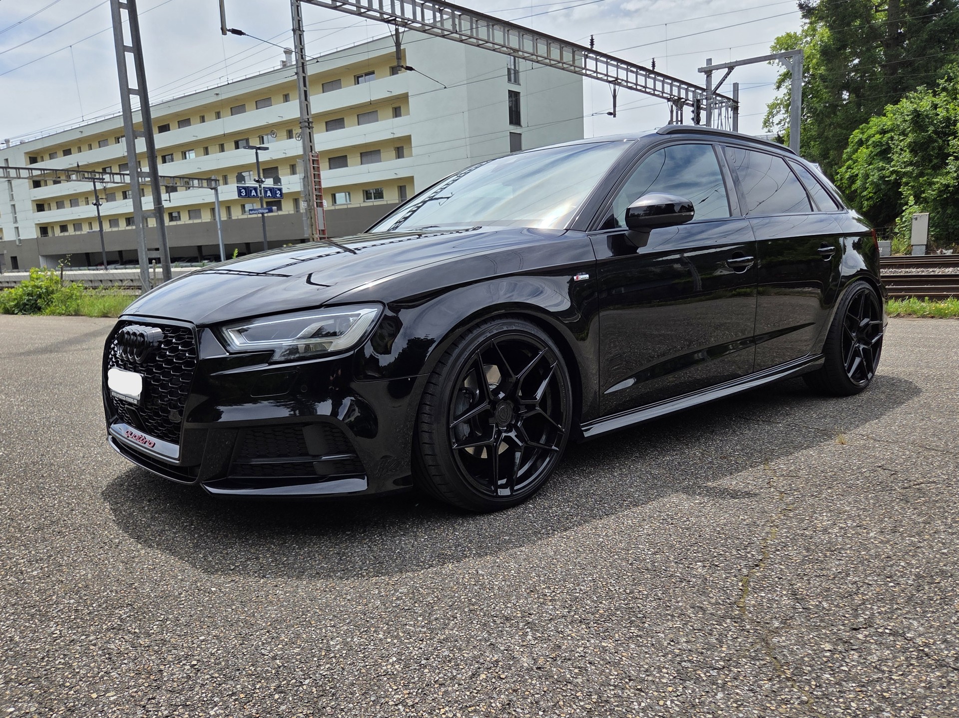 AUDI 2.0 40 TFSI Sport qu. S-Tronic-image-2
