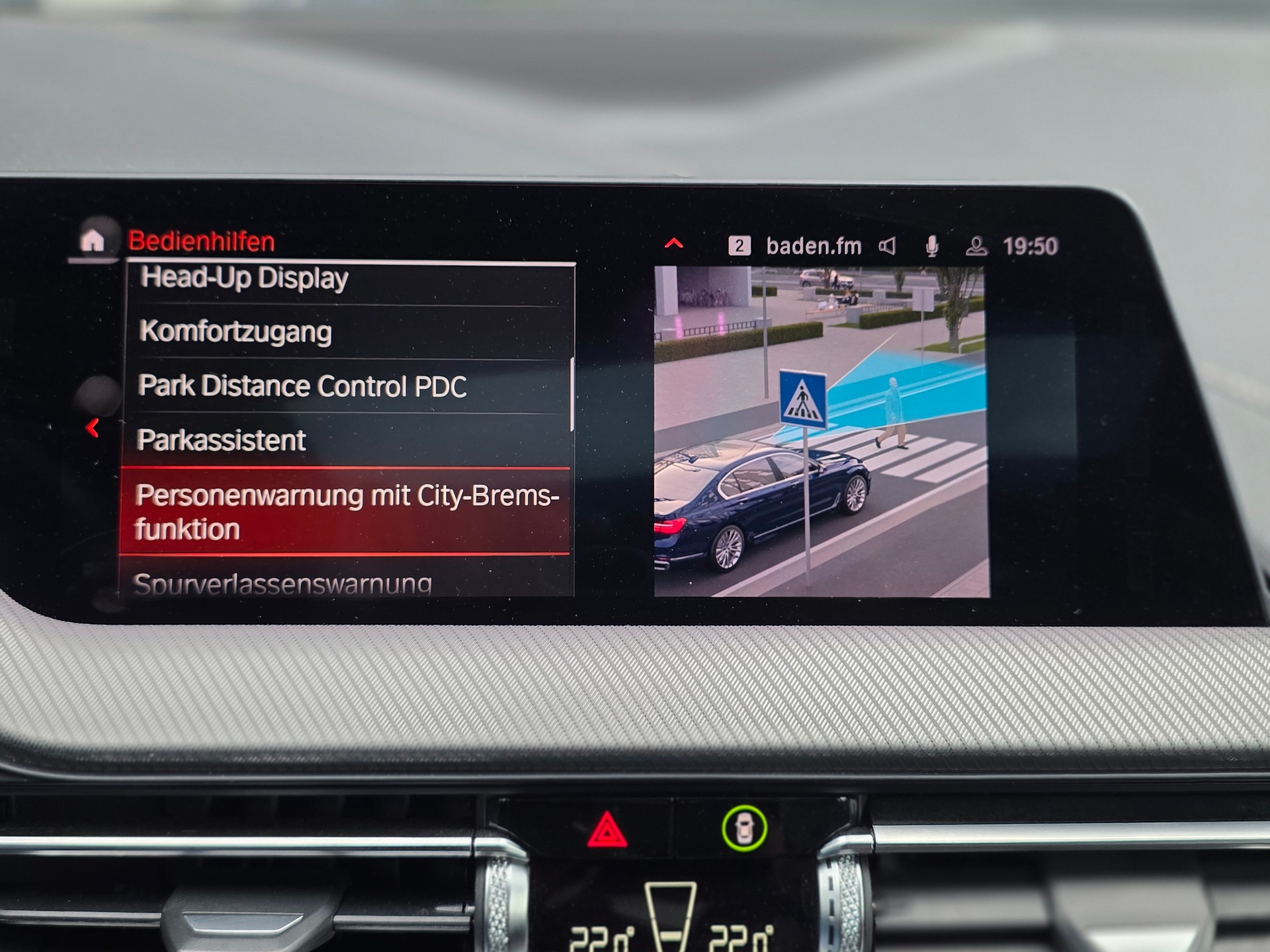 BMW M235i Gran Coupé xDrive Steptronic ** VOLLAUSSTATTUNG -M PERFORMANCE - ASSISTENZ PAKET PLUS - PANORAMA - HEAD UP DISPLAY **-image-23