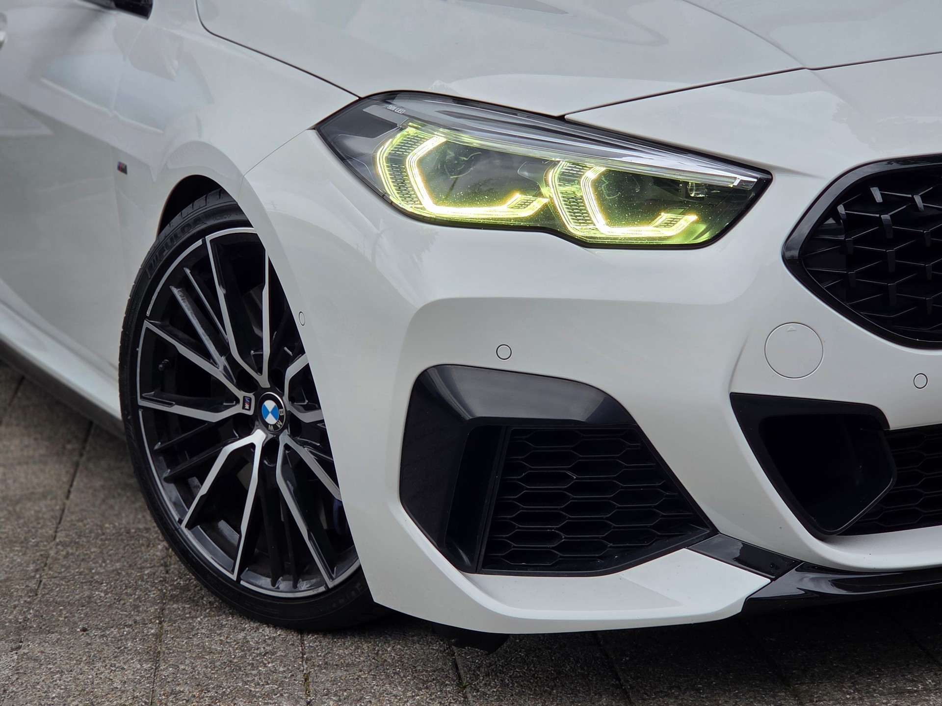 BMW M235i Gran Coupé xDrive Steptronic ** VOLLAUSSTATTUNG -M PERFORMANCE - ASSISTENZ PAKET PLUS - PANORAMA - HEAD UP DISPLAY **-image-7