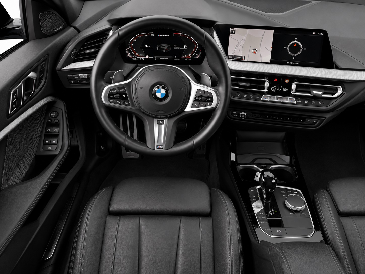 BMW M135i xDrive M-Sport CH FAHRZEUG-image-9