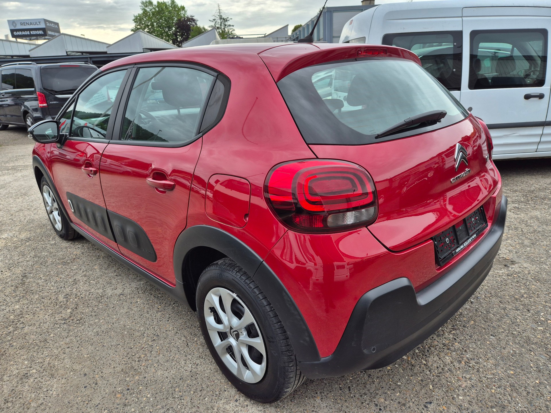 CITROEN C3 1.2i PureTech Feel-image-4