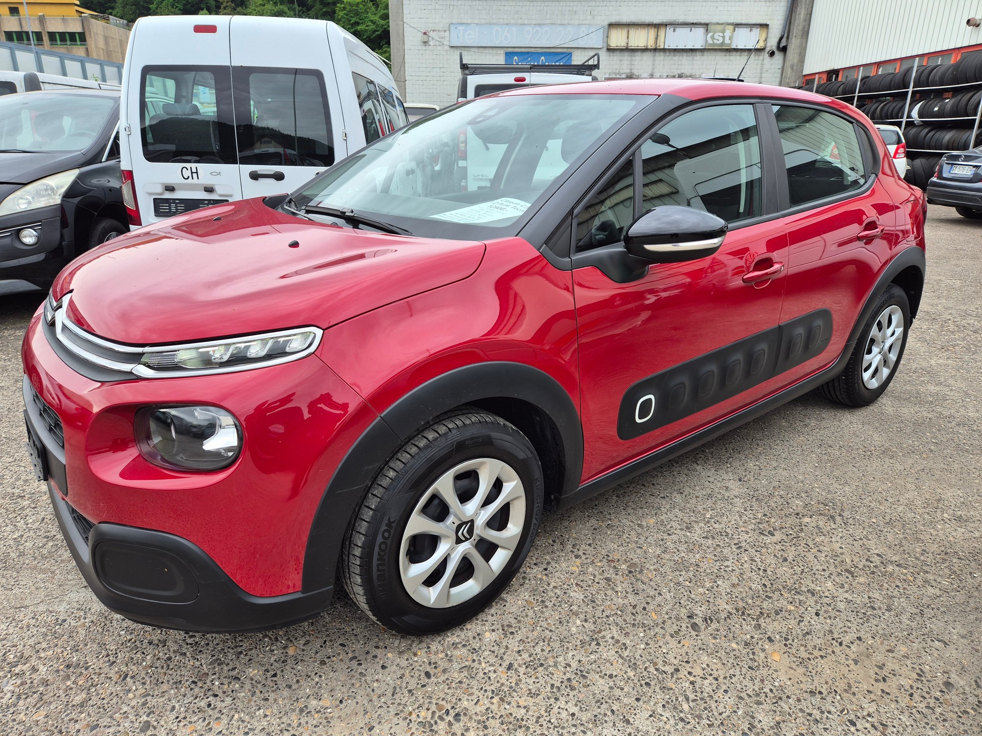 CITROEN C3 1.2i PureTech Feel-image-1